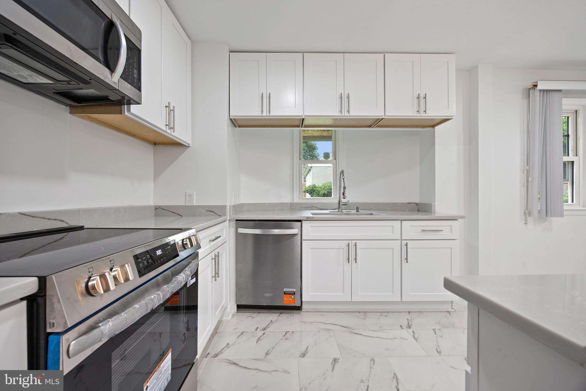 NORTHWEST BRANCH ESTATES - Residential