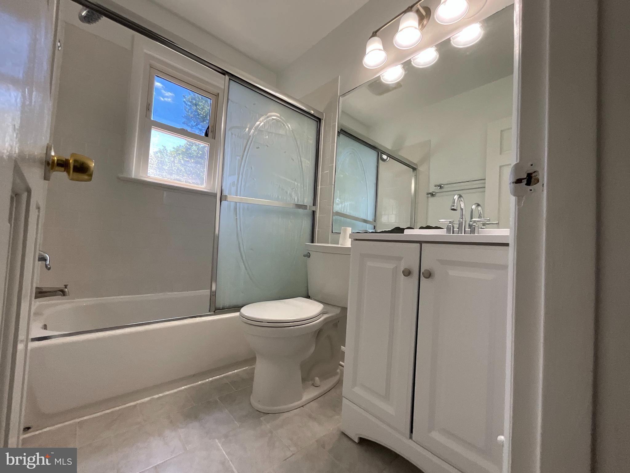 NORTHWEST BRANCH ESTATES - Residential