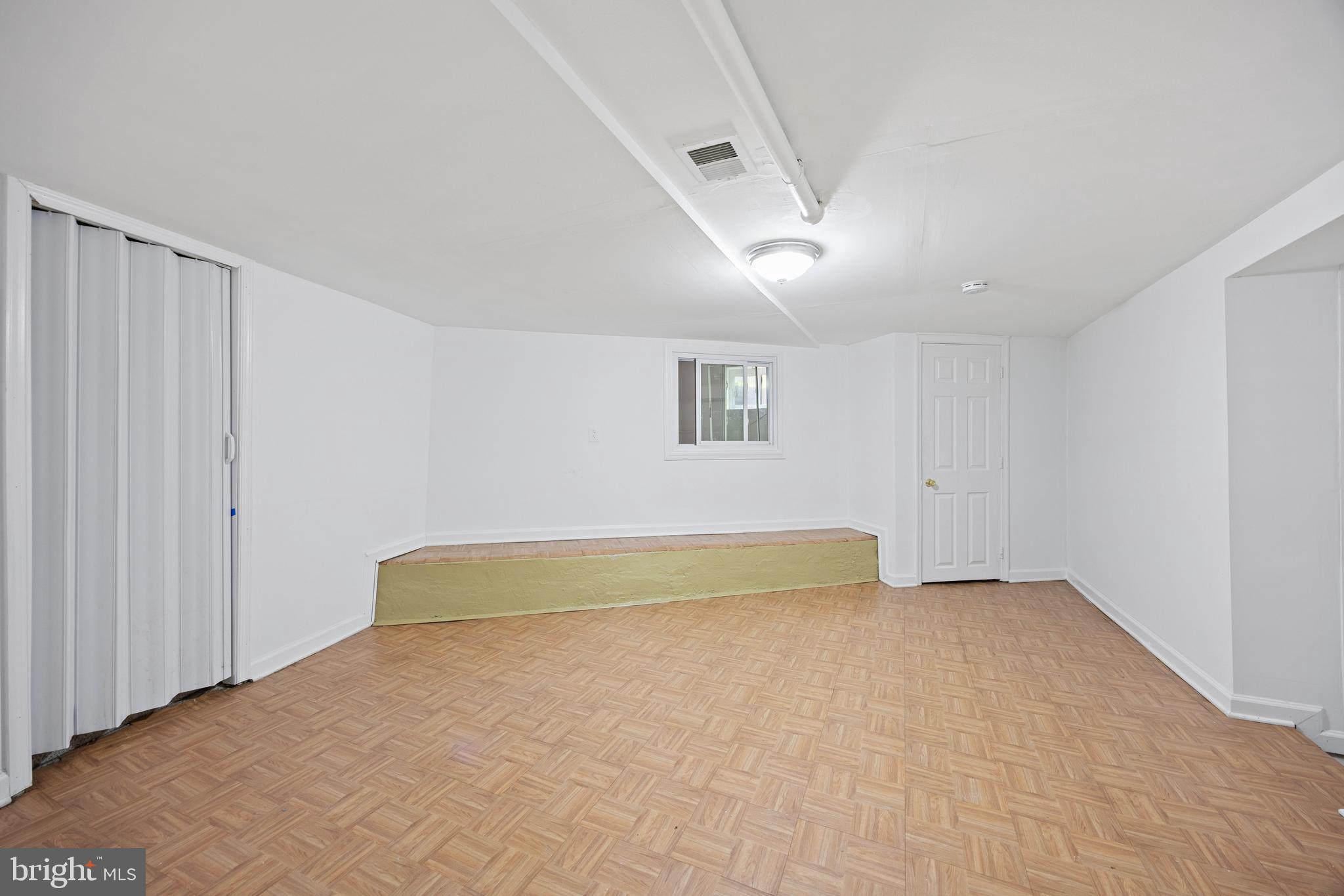 NORTHWEST BRANCH ESTATES - Residential