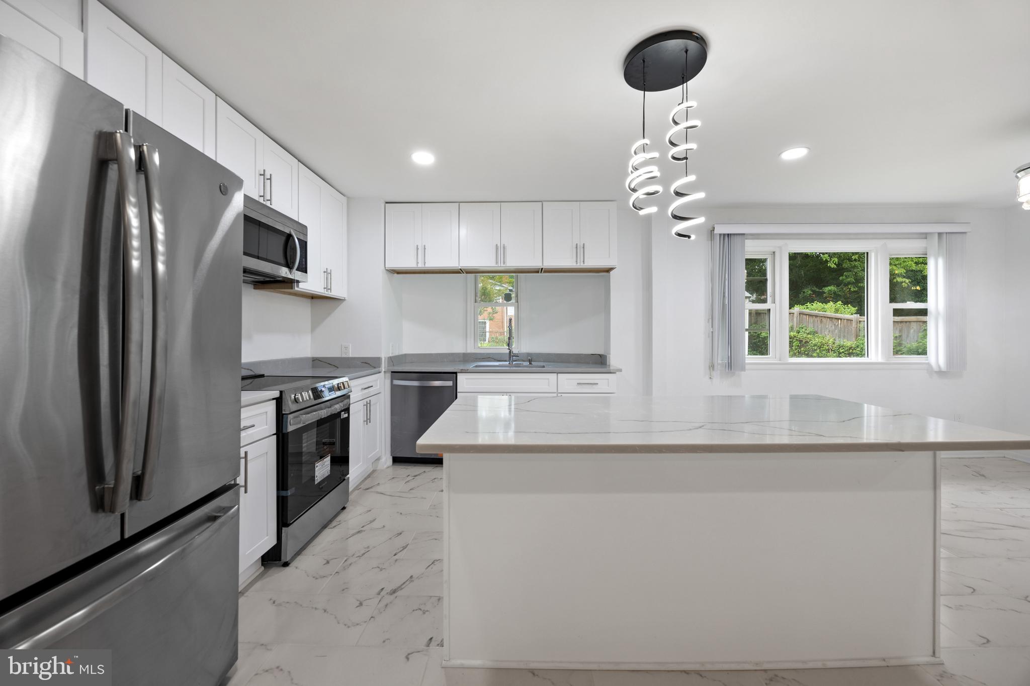 NORTHWEST BRANCH ESTATES - Residential