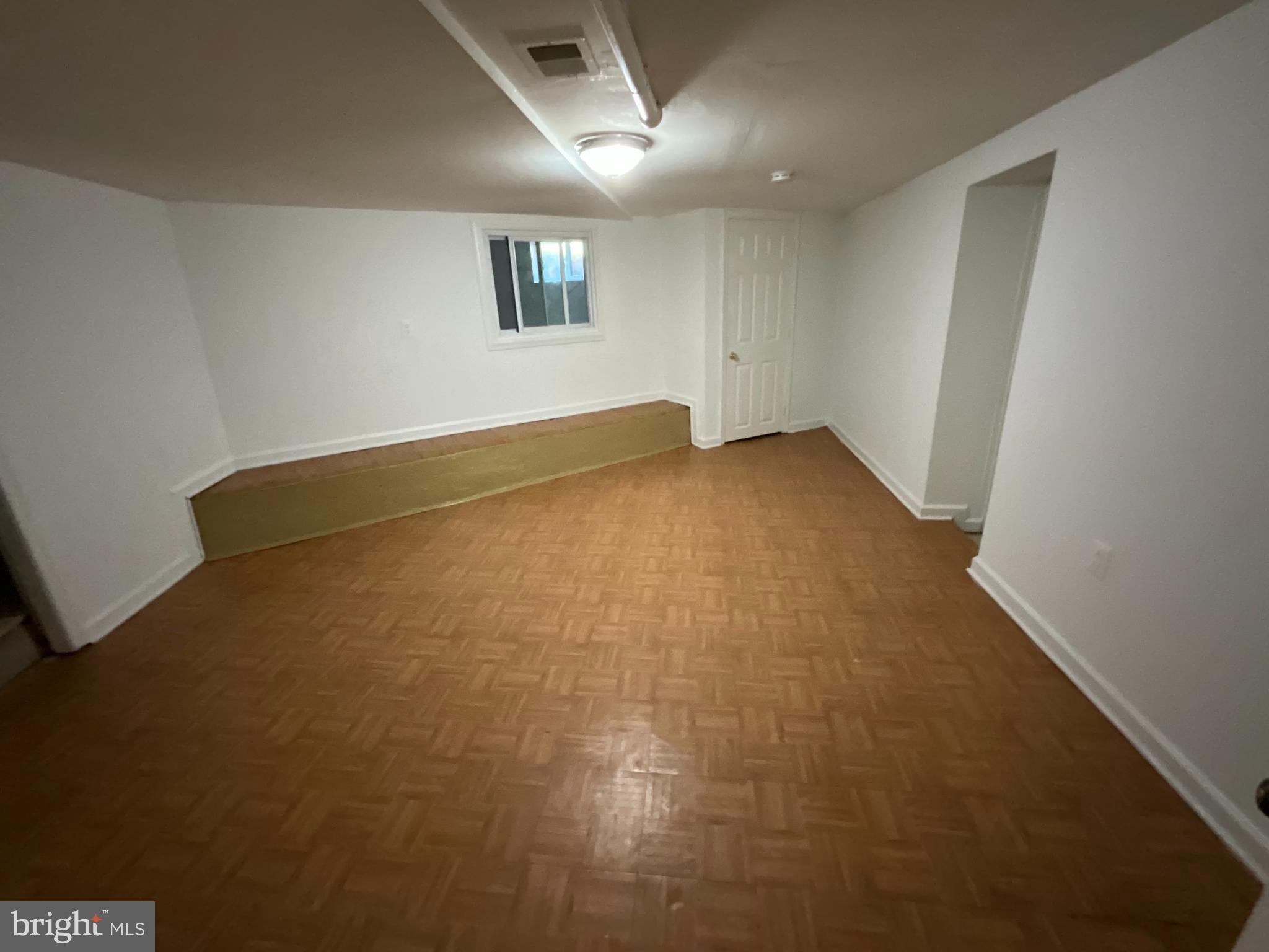 NORTHWEST BRANCH ESTATES - Residential