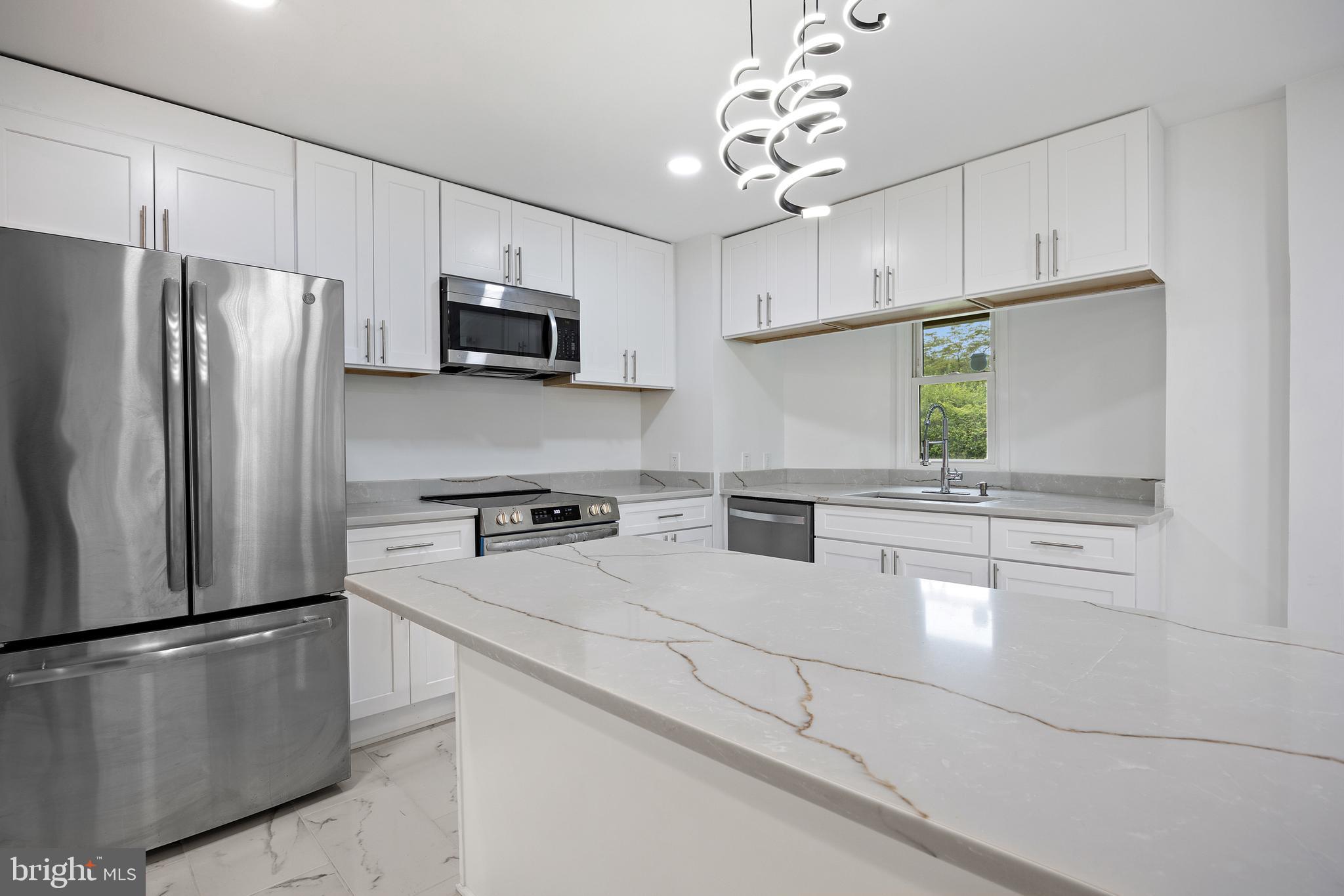 NORTHWEST BRANCH ESTATES - Residential