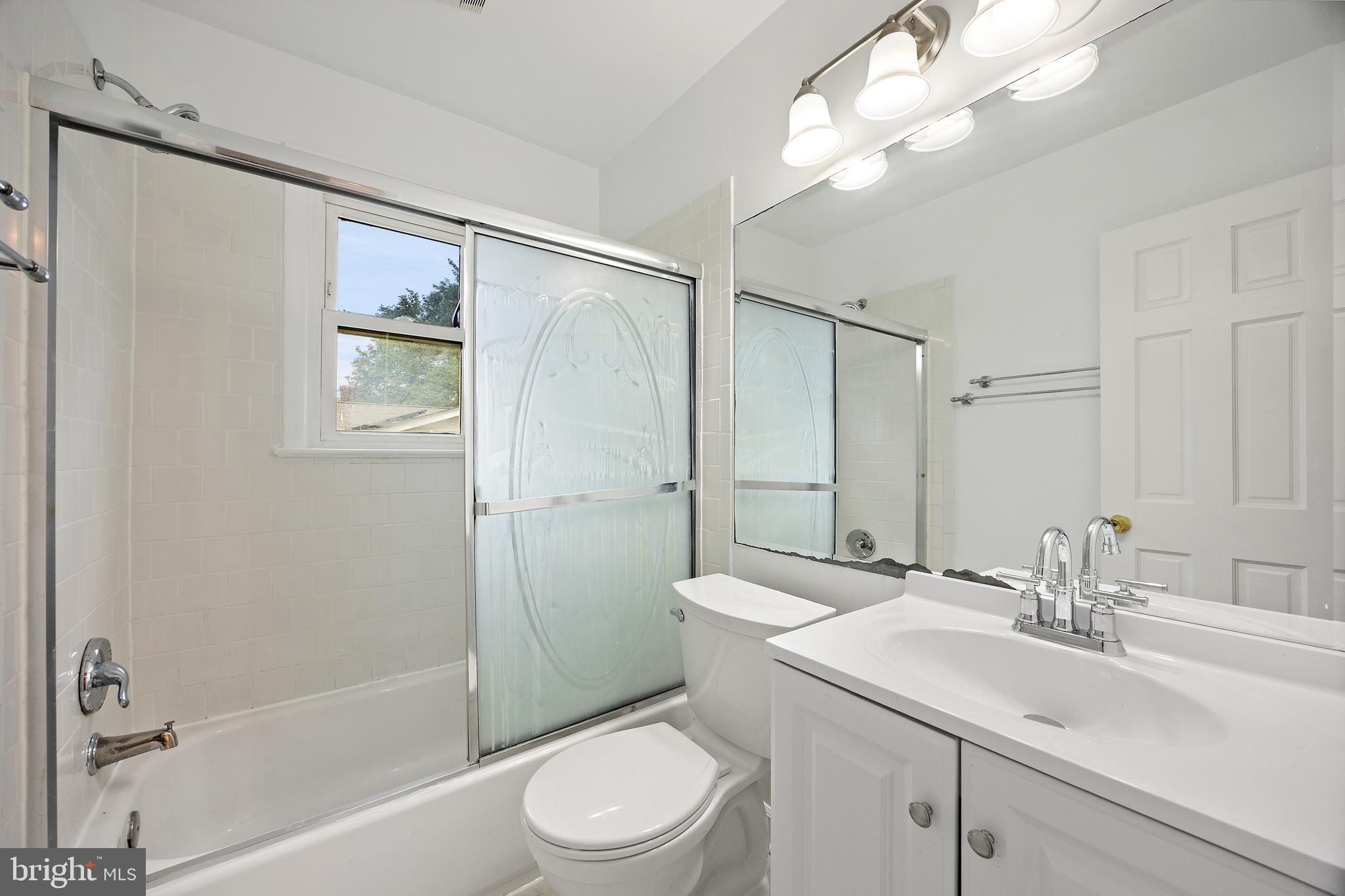 NORTHWEST BRANCH ESTATES - Residential