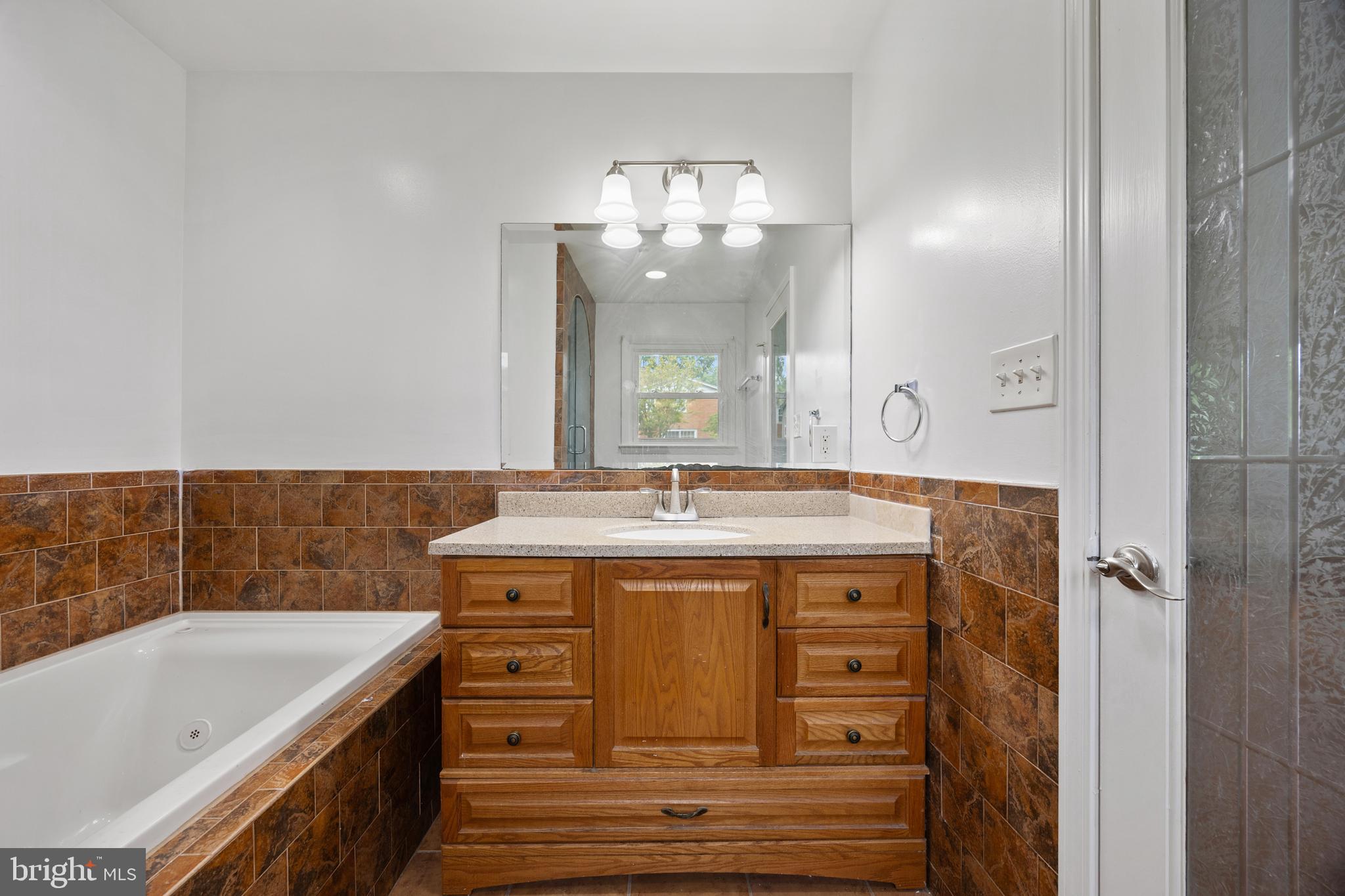 NORTHWEST BRANCH ESTATES - Residential