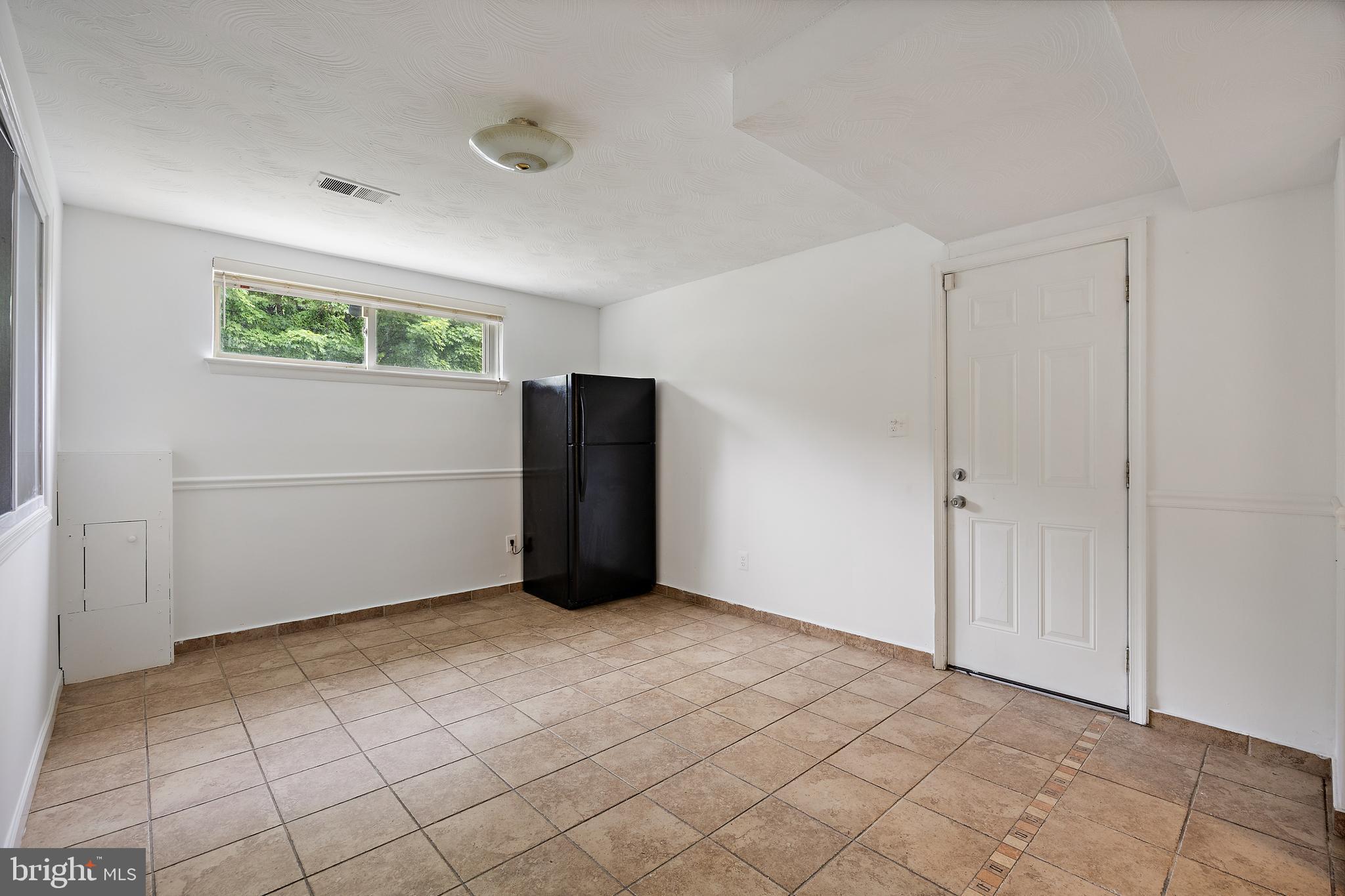 NORTHWEST BRANCH ESTATES - Residential