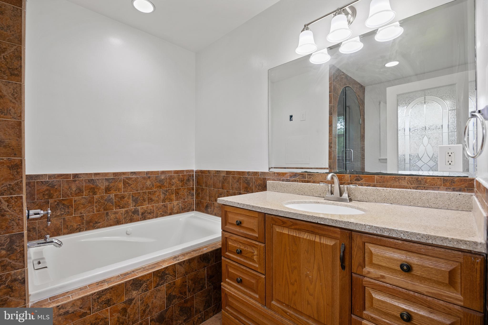 NORTHWEST BRANCH ESTATES - Residential