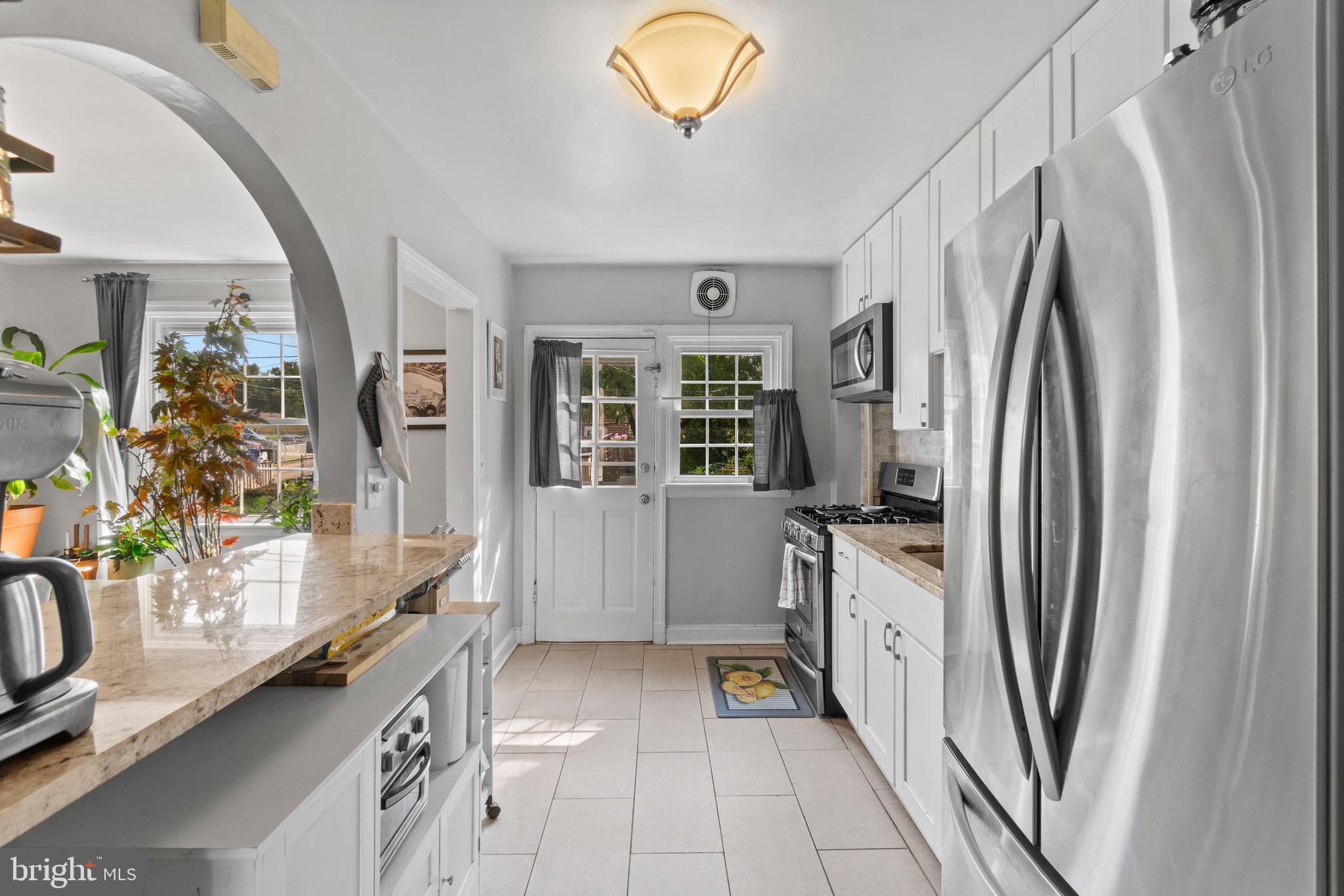 EDNOR GARDENS - LAKESIDE - Residential