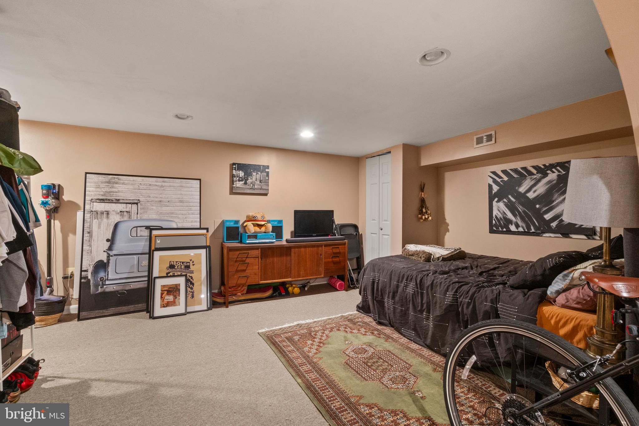 EDNOR GARDENS - LAKESIDE - Residential