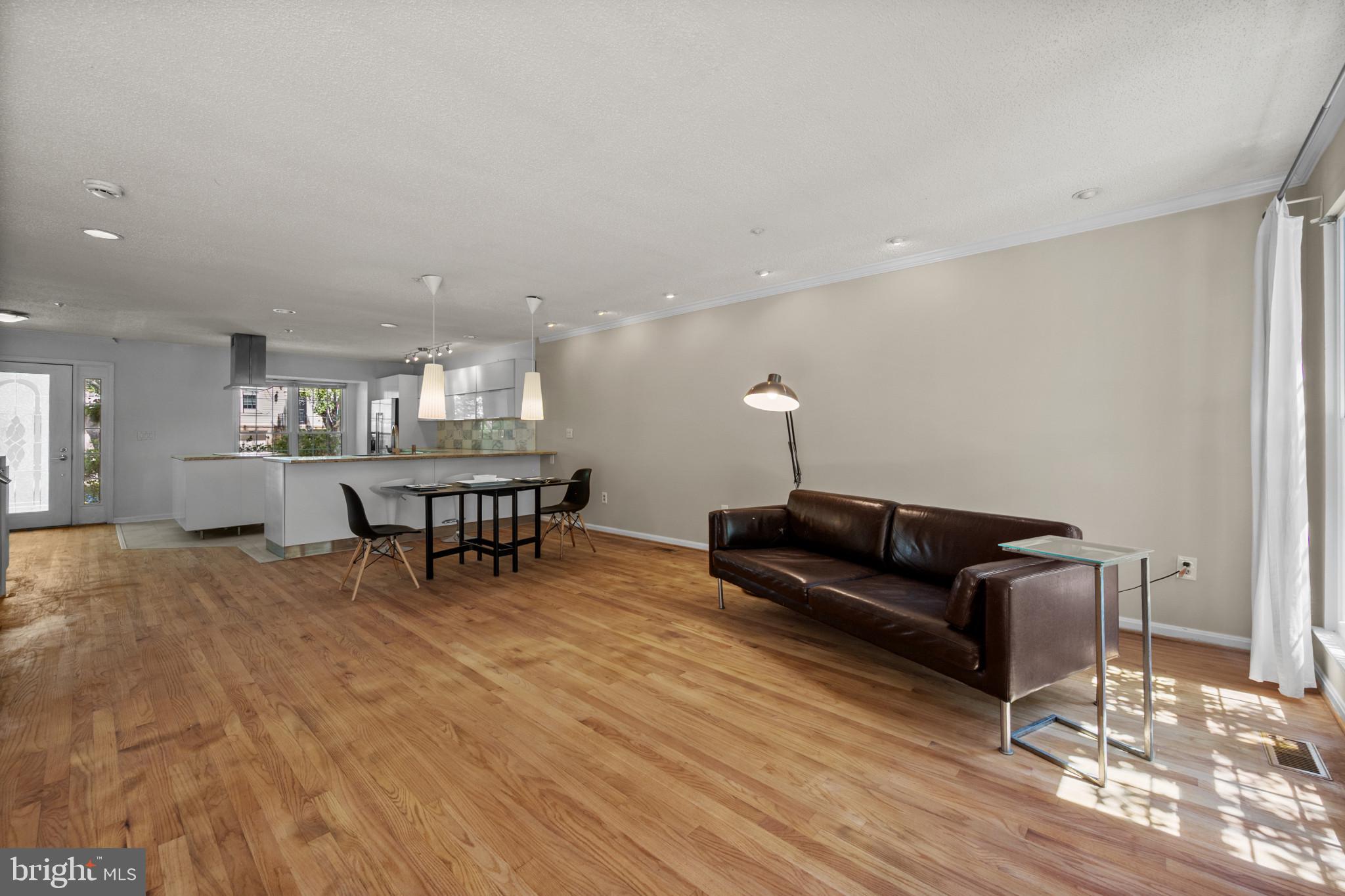 LONGMEAD CROSSING - Residential