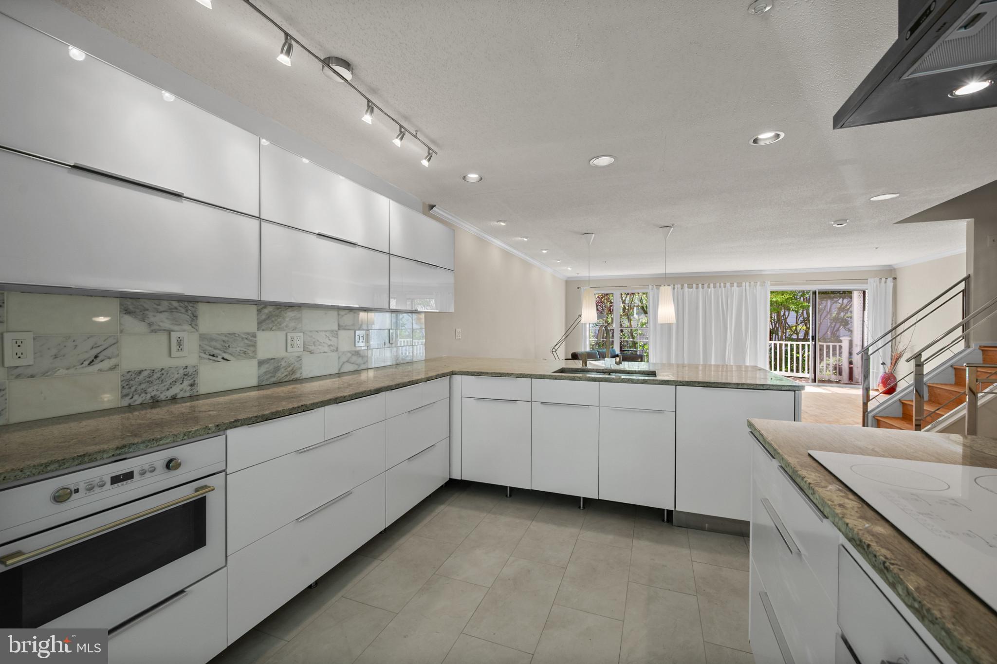 LONGMEAD CROSSING - Residential