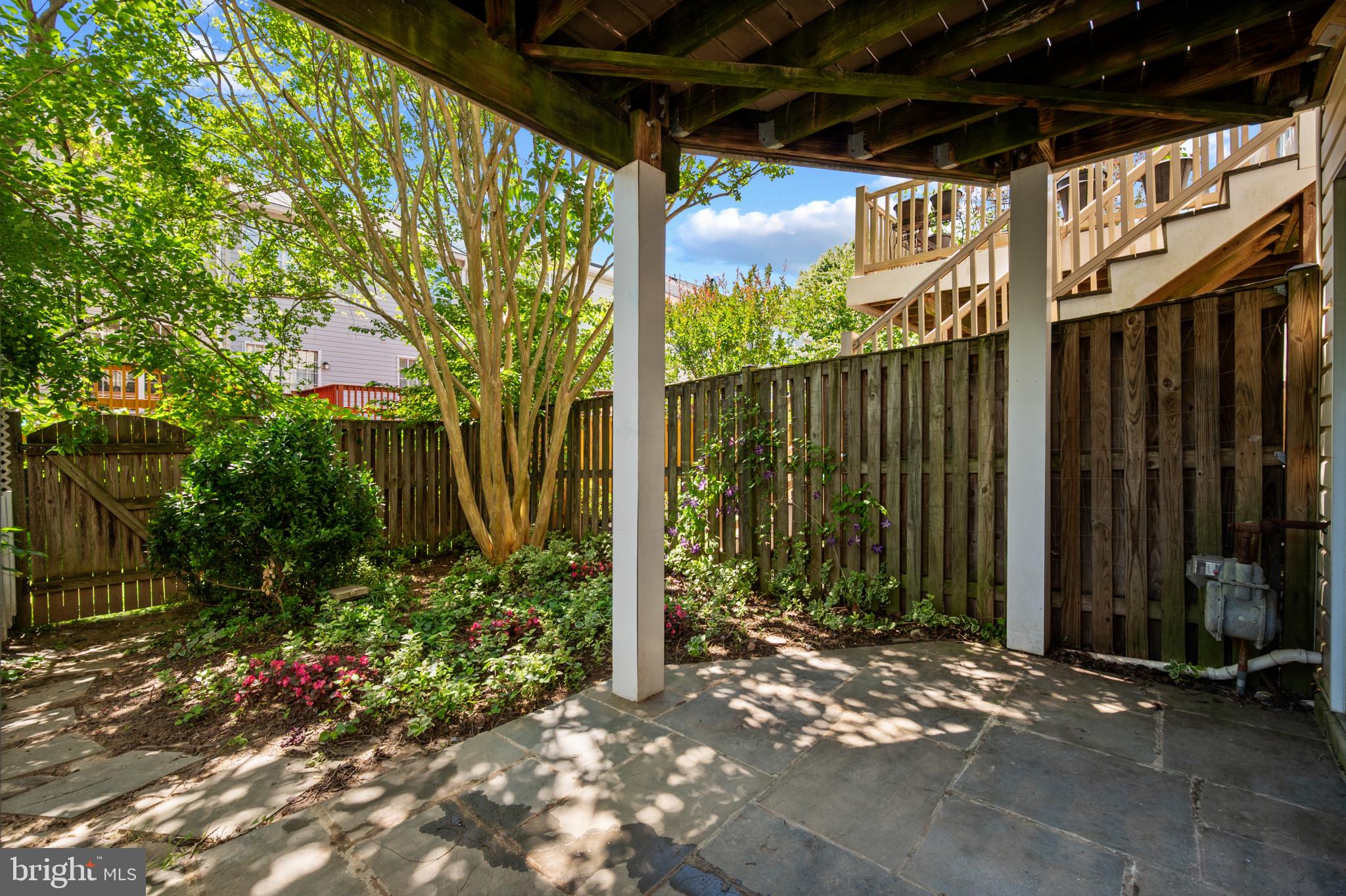 LONGMEAD CROSSING - Residential