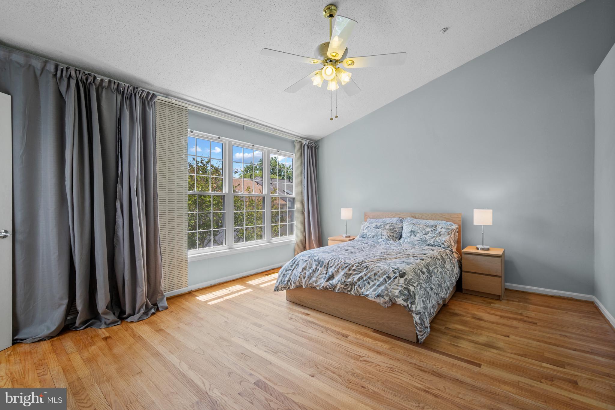 LONGMEAD CROSSING - Residential