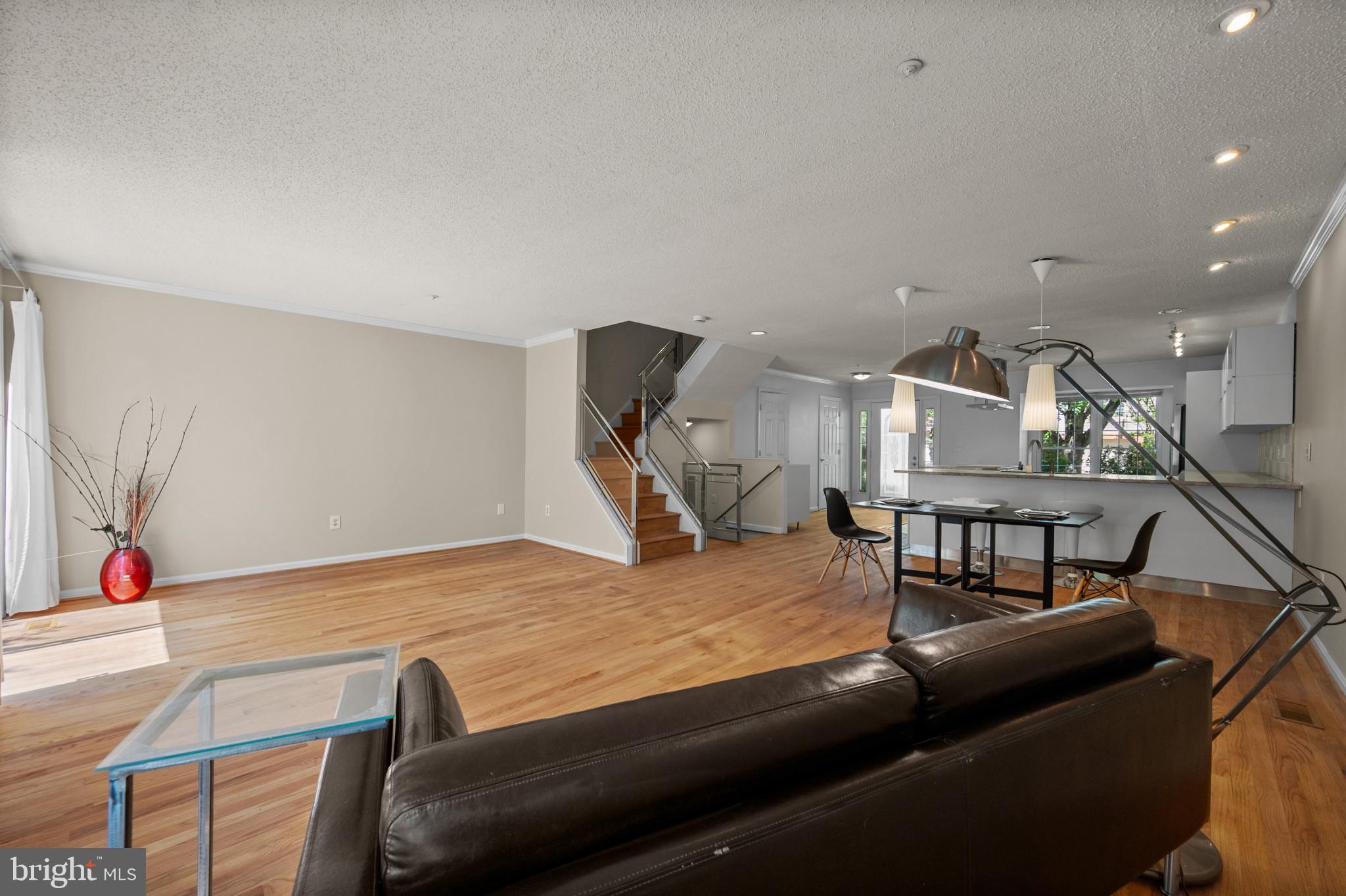 LONGMEAD CROSSING - Residential