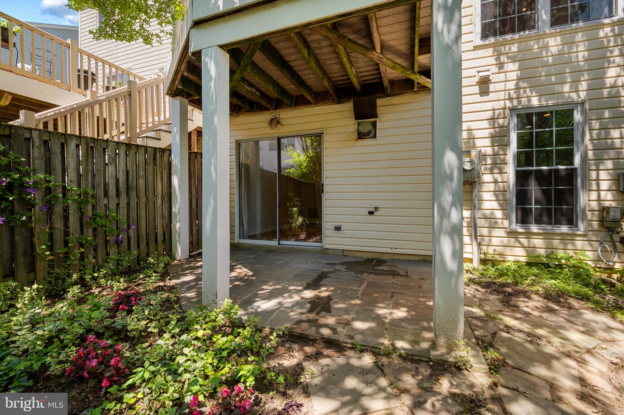 LONGMEAD CROSSING - Residential