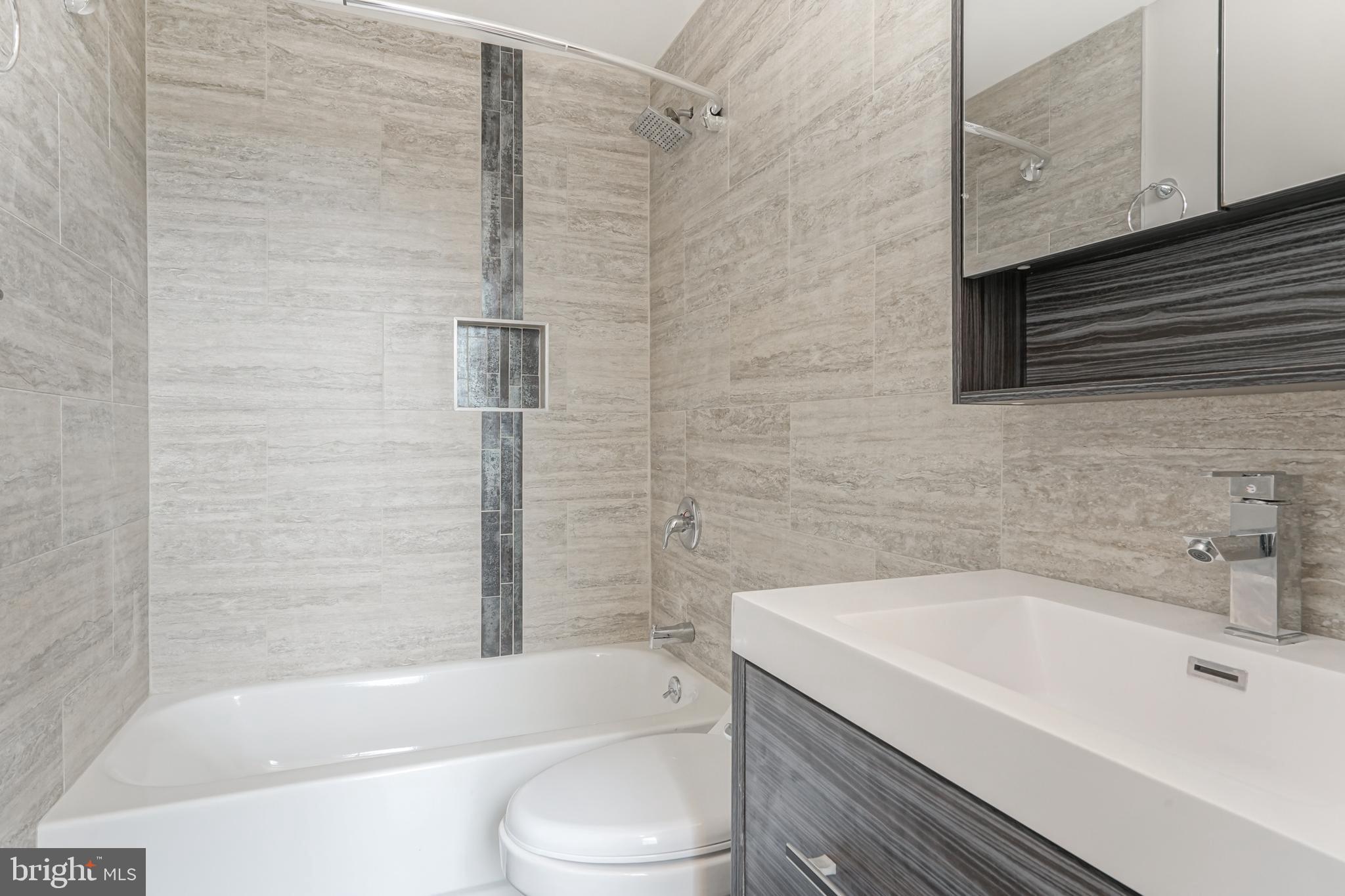 FISHTOWN - Residential Lease
