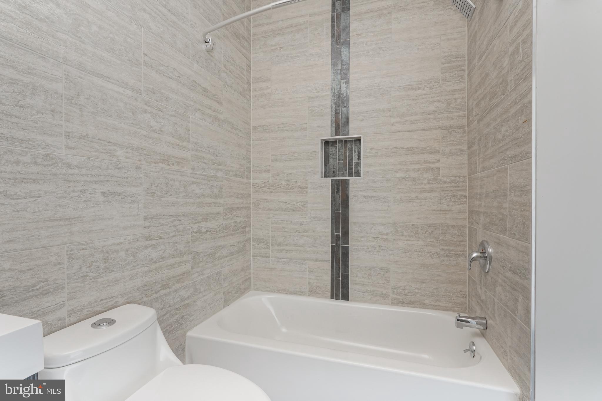 FISHTOWN - Residential Lease