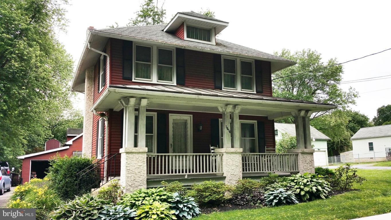3 bedroom 1 bath farmhouse with additional 825 sq ft detached 1 bedroom 1 bath apartment.