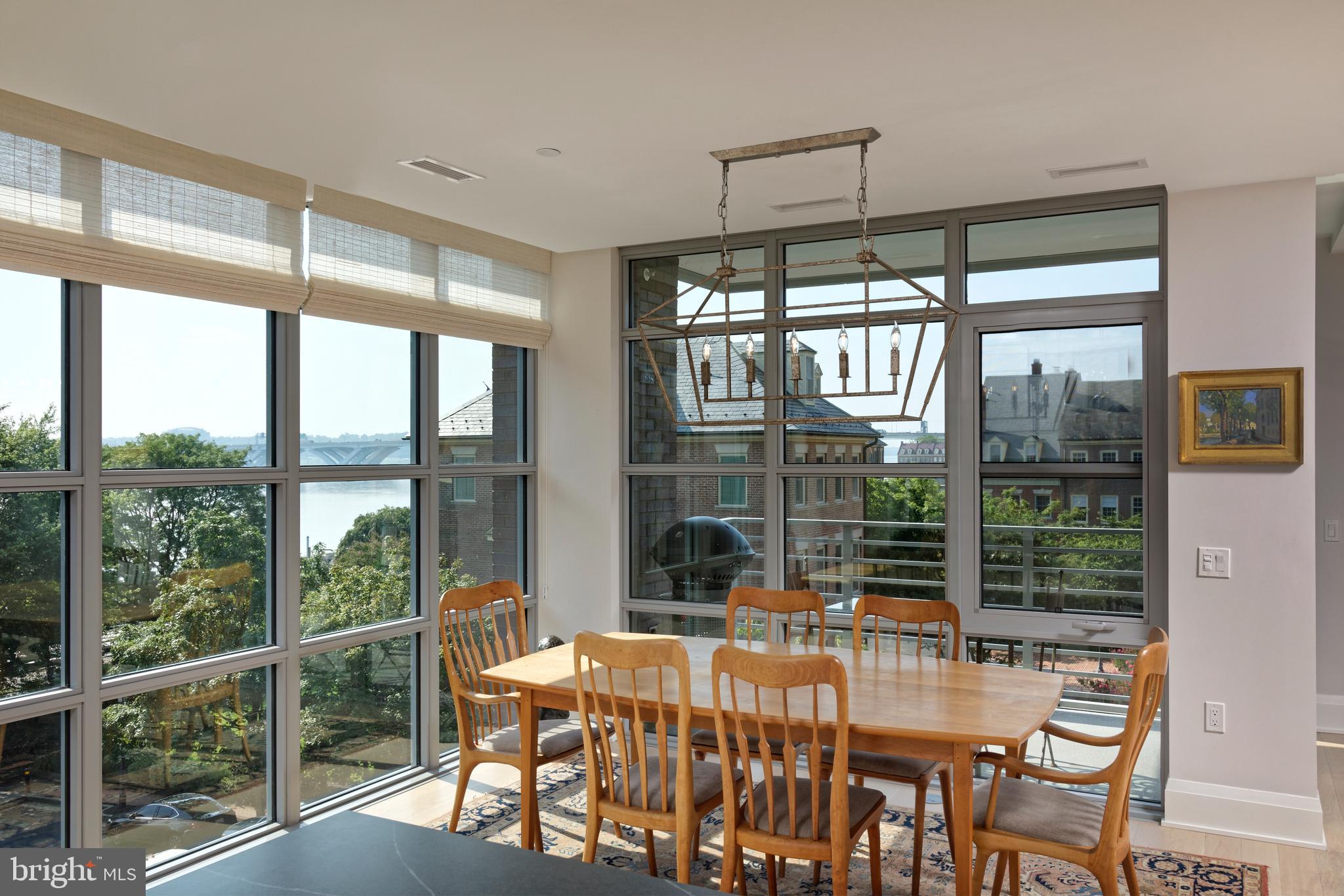 ROBINSON LANDING - Residential