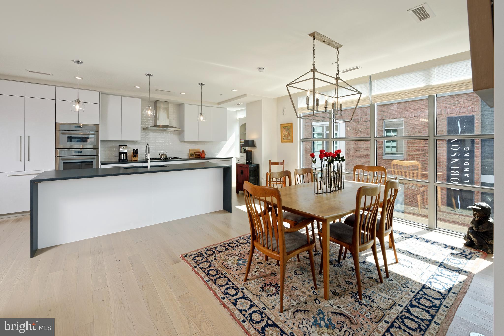 ROBINSON LANDING - Residential