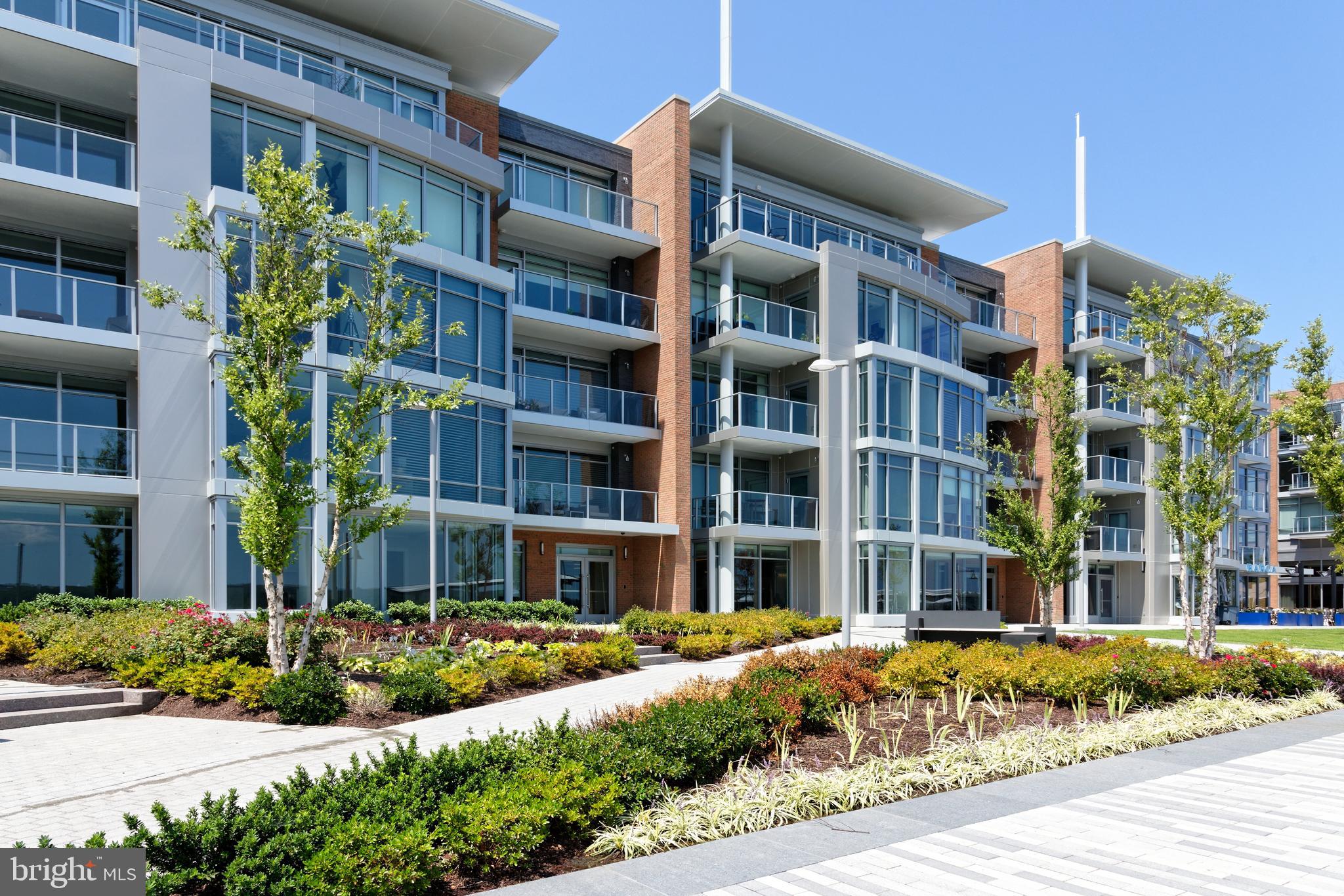 ROBINSON LANDING - Residential