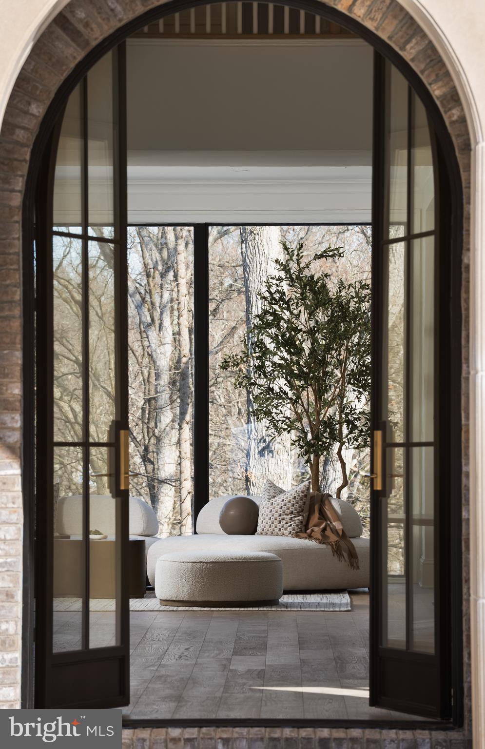 WOODSIDE ESTATES - Residential
