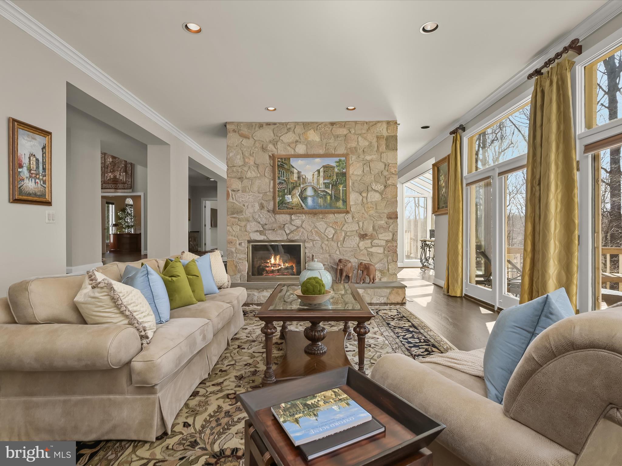 LAKE POTOMAC - Residential