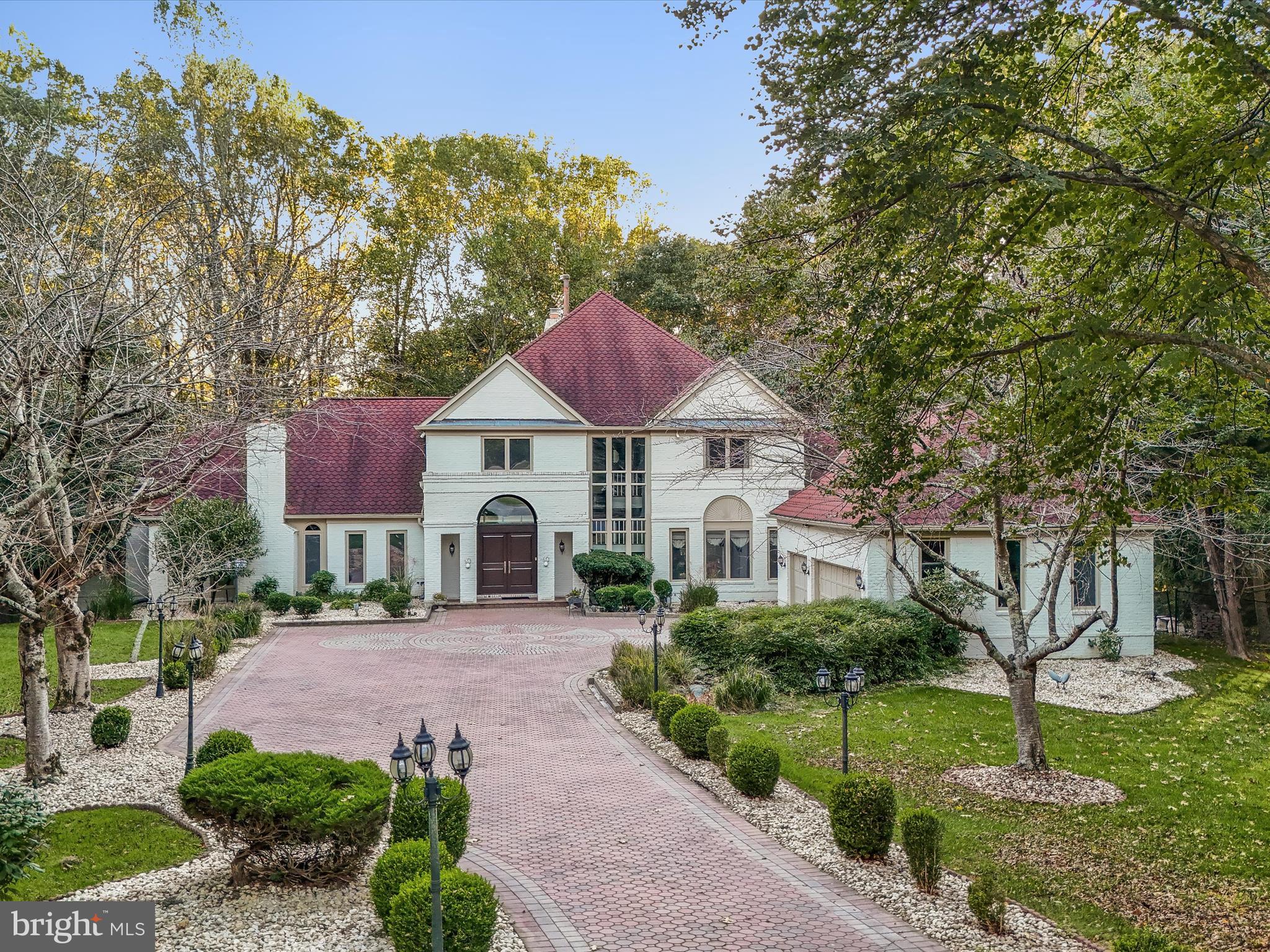 LAKE POTOMAC - Residential
