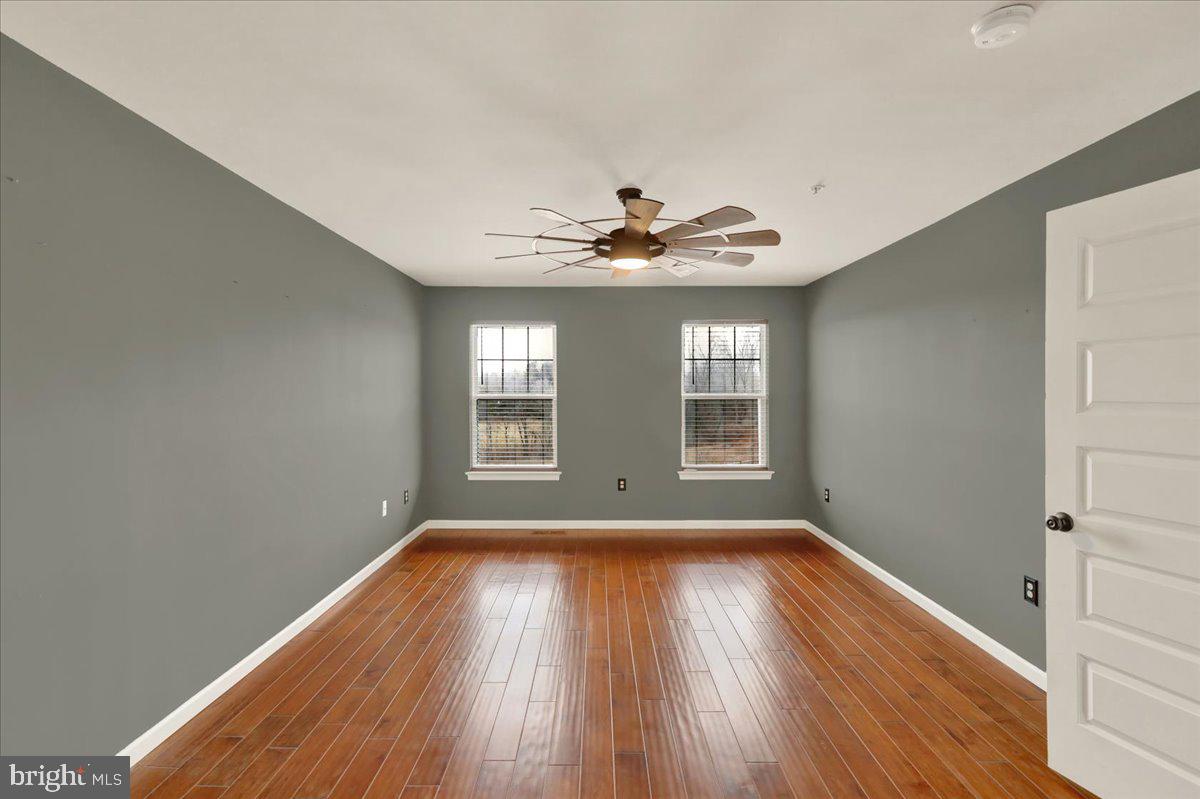 MAYAPPLE WOODS - Residential