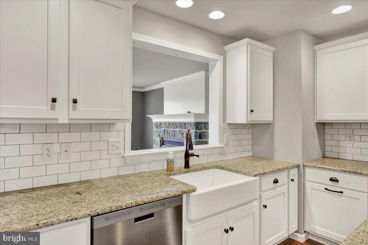 MAYAPPLE WOODS - Residential