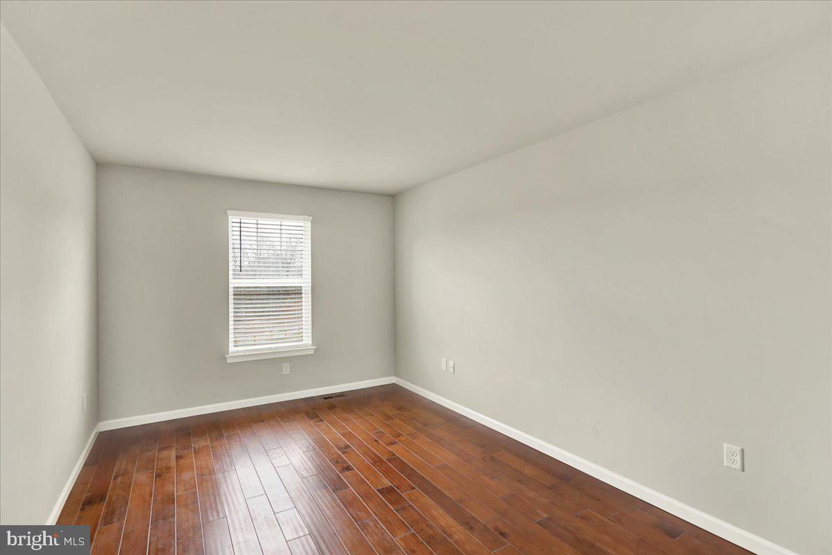 MAYAPPLE WOODS - Residential