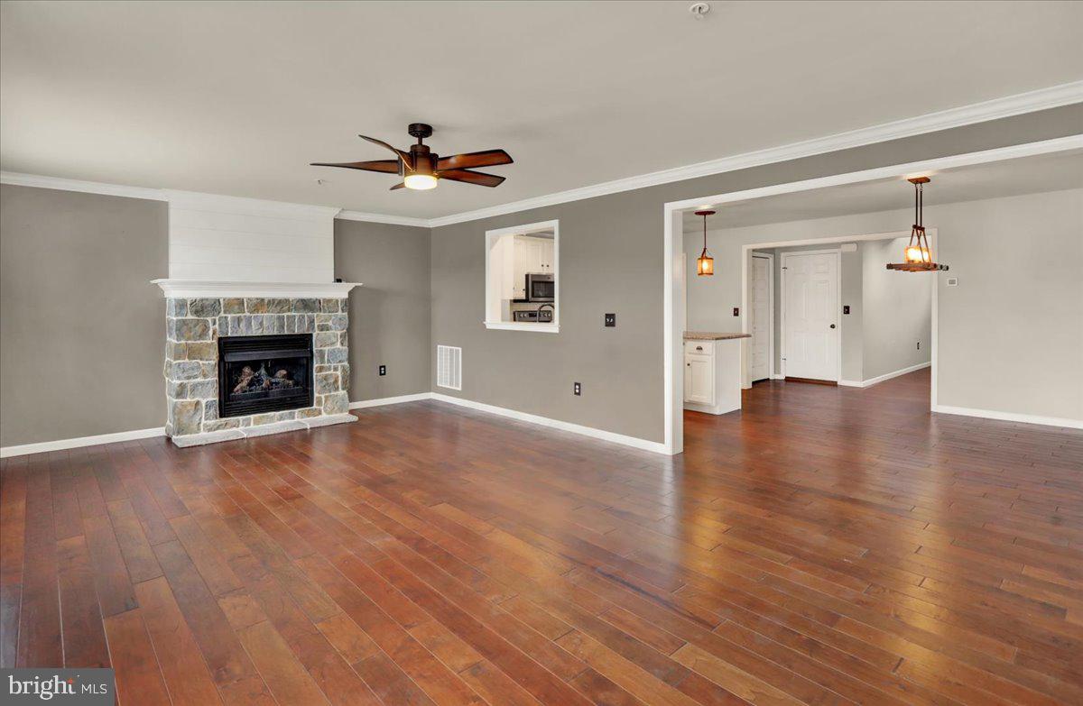 MAYAPPLE WOODS - Residential