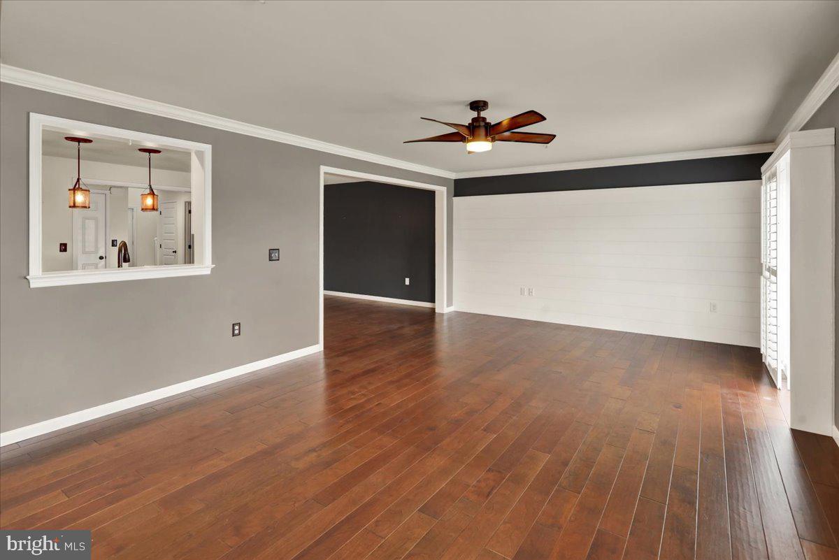 MAYAPPLE WOODS - Residential