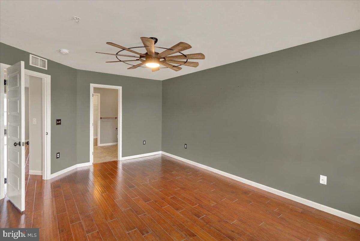 MAYAPPLE WOODS - Residential