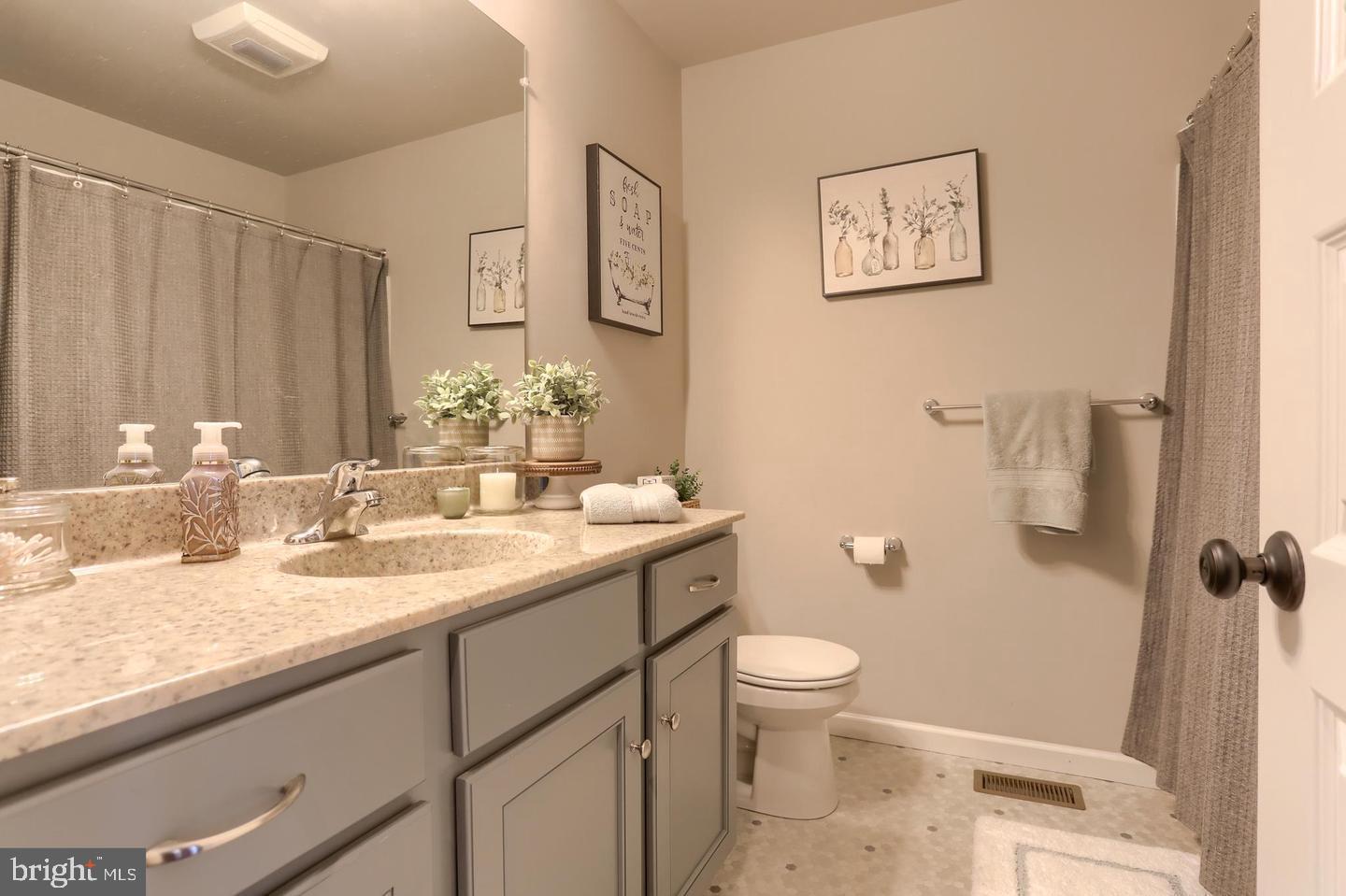 MAYAPPLE WOODS - Residential