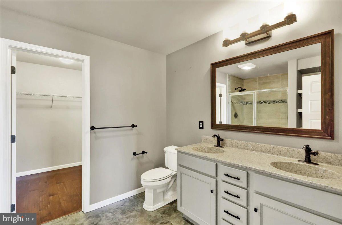 MAYAPPLE WOODS - Residential