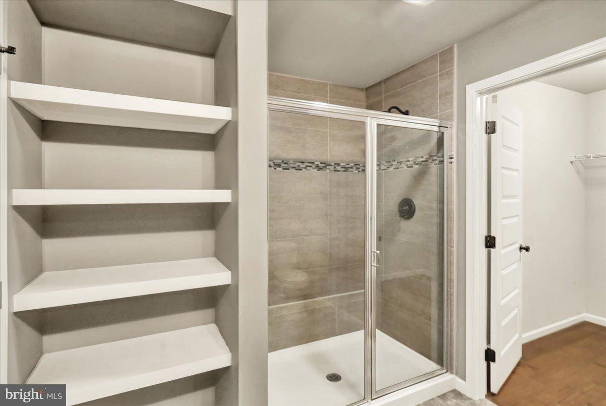 MAYAPPLE WOODS - Residential