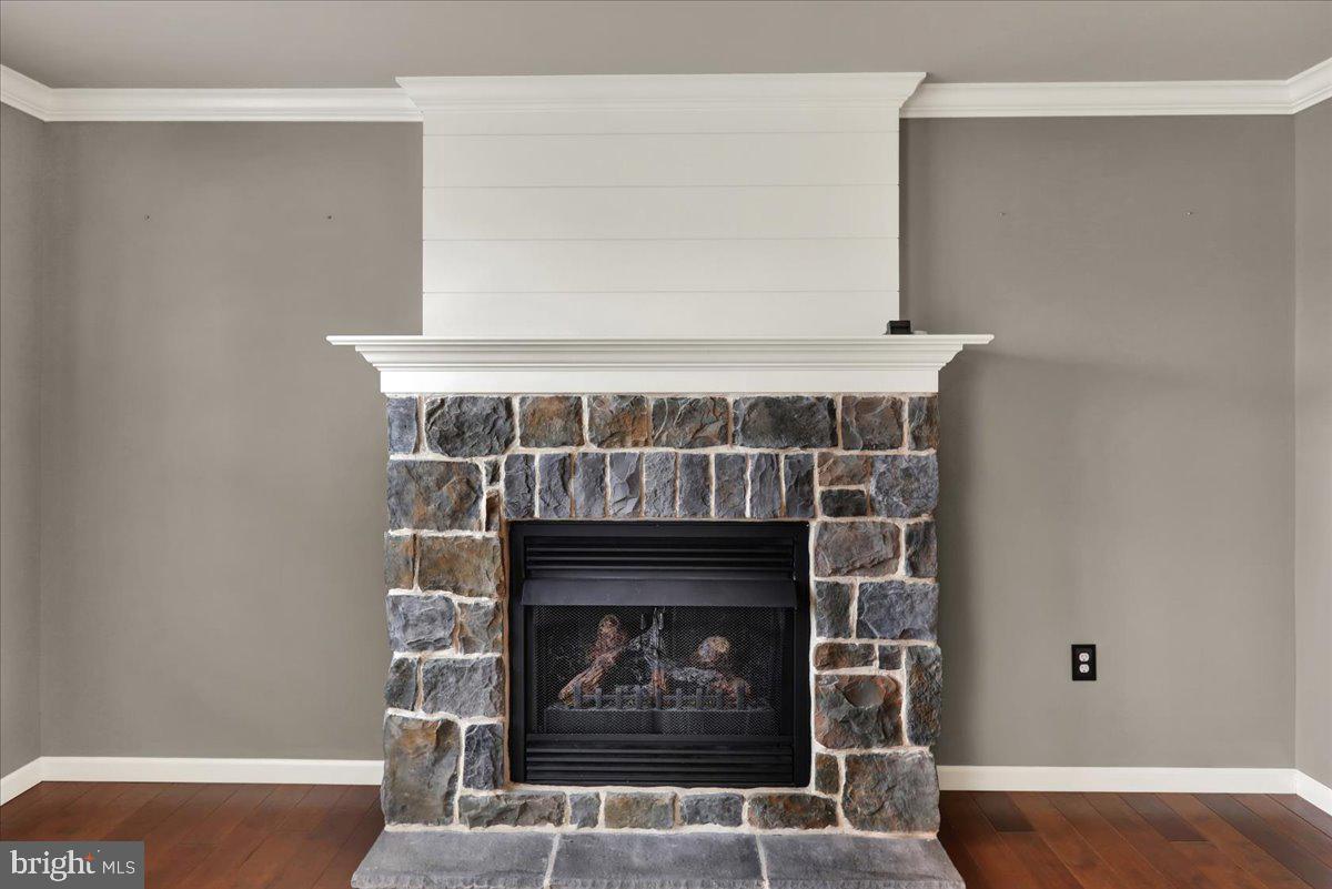 MAYAPPLE WOODS - Residential
