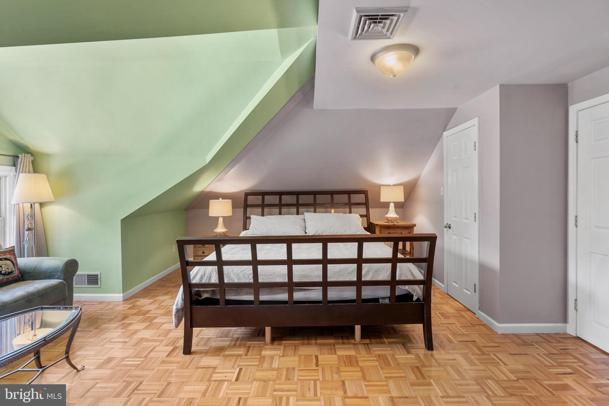 BROOKLINE - Residential