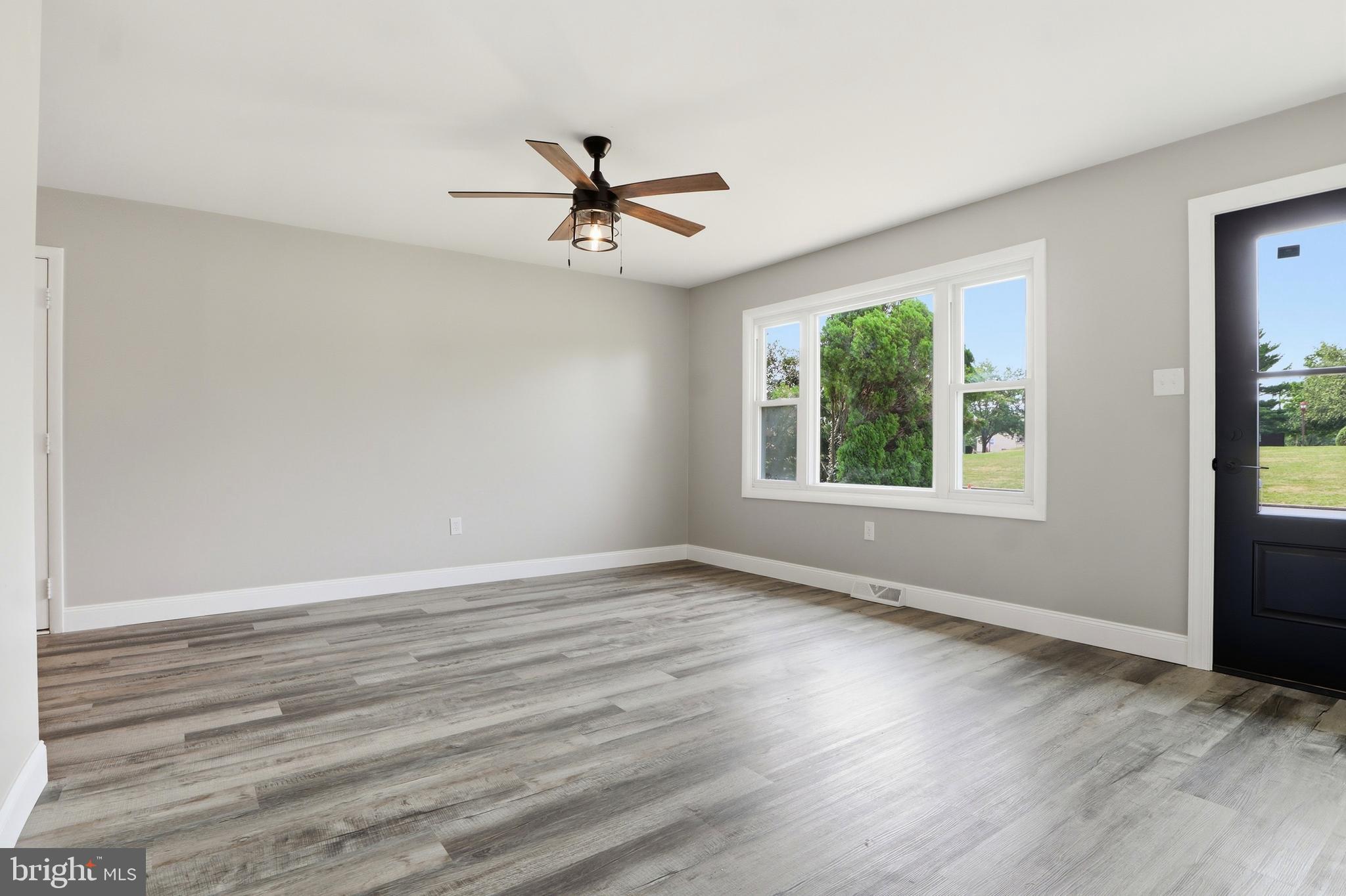 PINEBROOK HEIGHTS - Residential