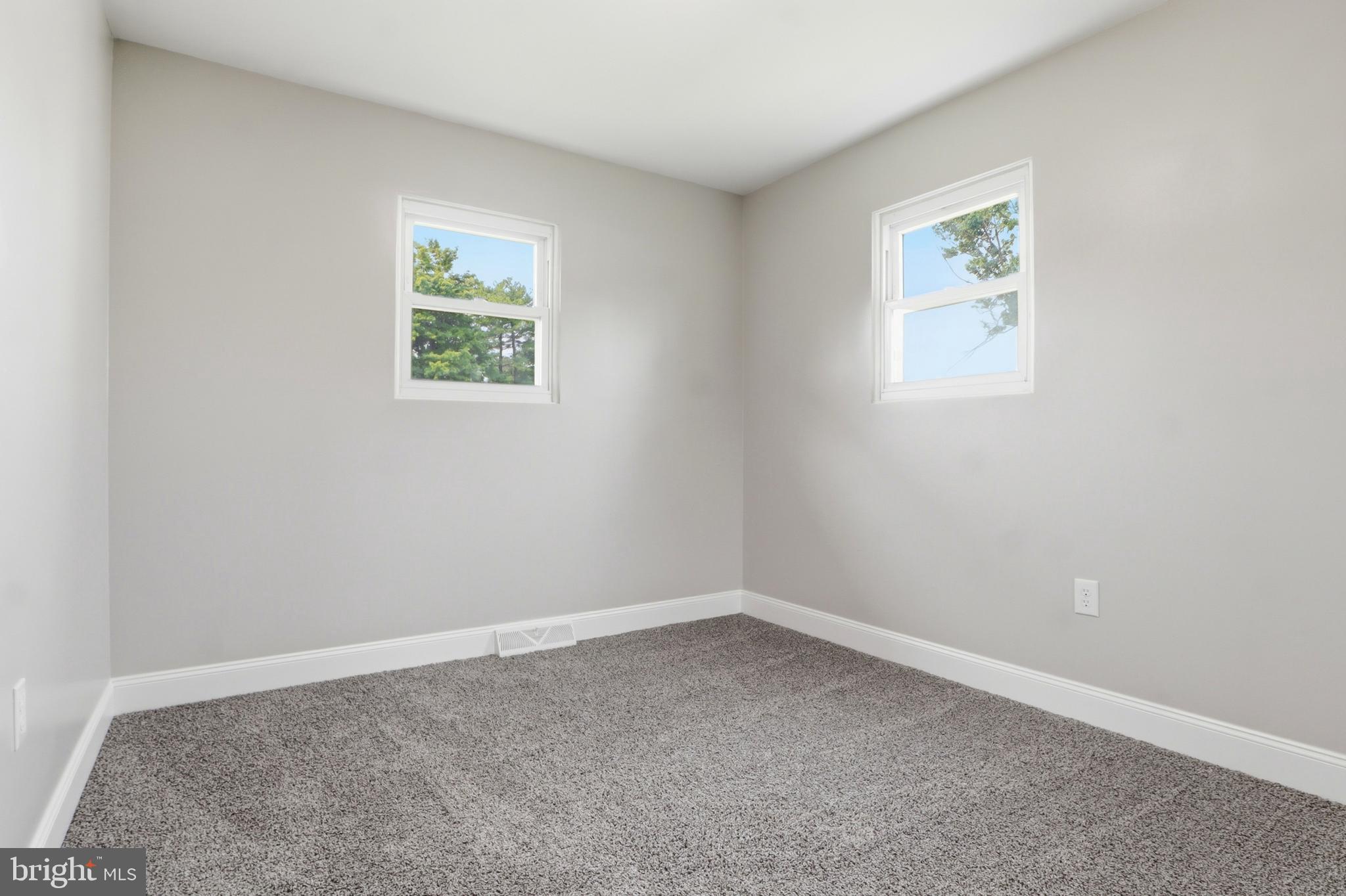 PINEBROOK HEIGHTS - Residential