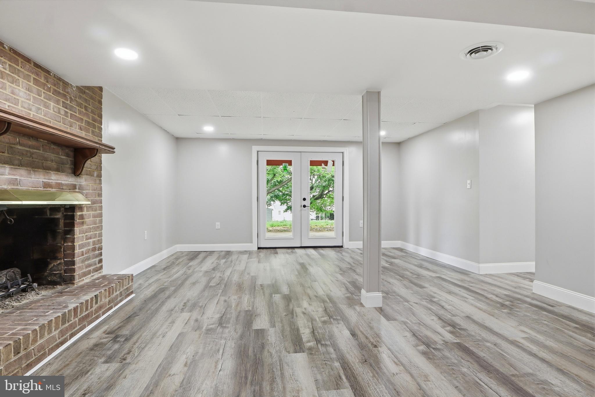 PINEBROOK HEIGHTS - Residential