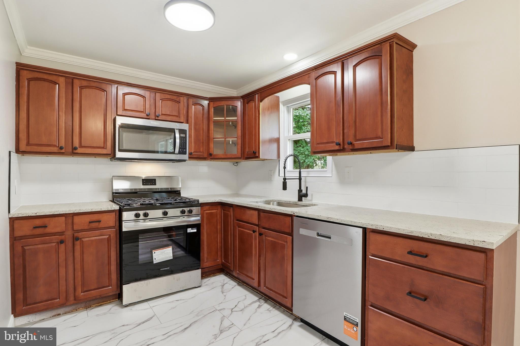 PINEBROOK HEIGHTS - Residential