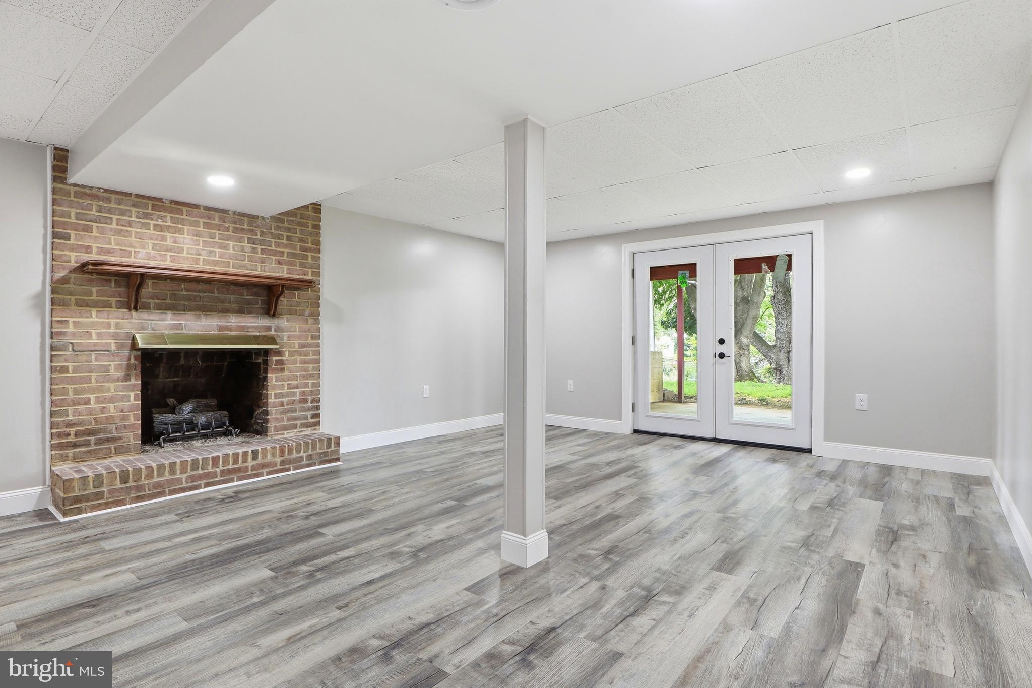 PINEBROOK HEIGHTS - Residential