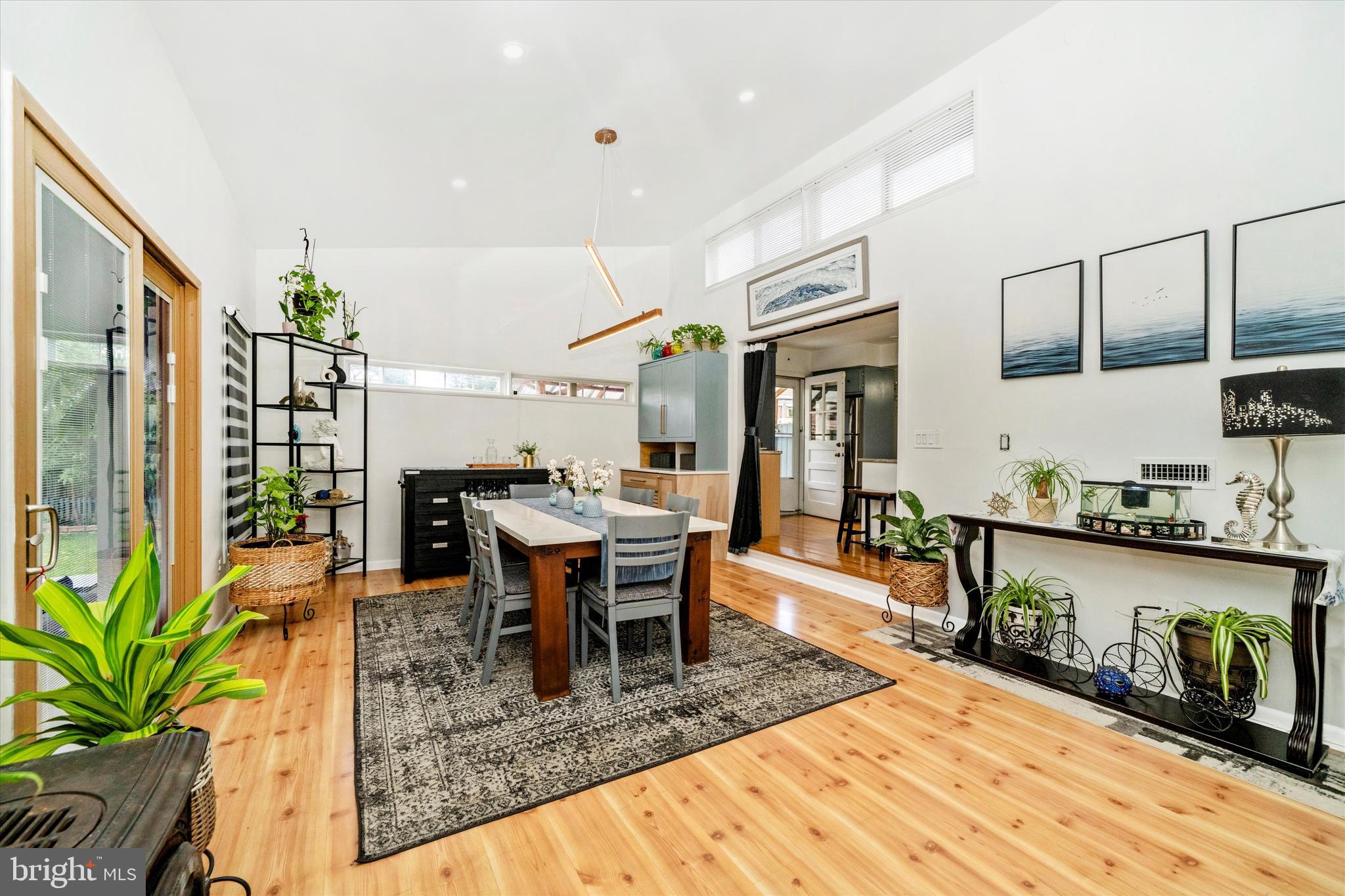 GARRETT FOREST - Residential