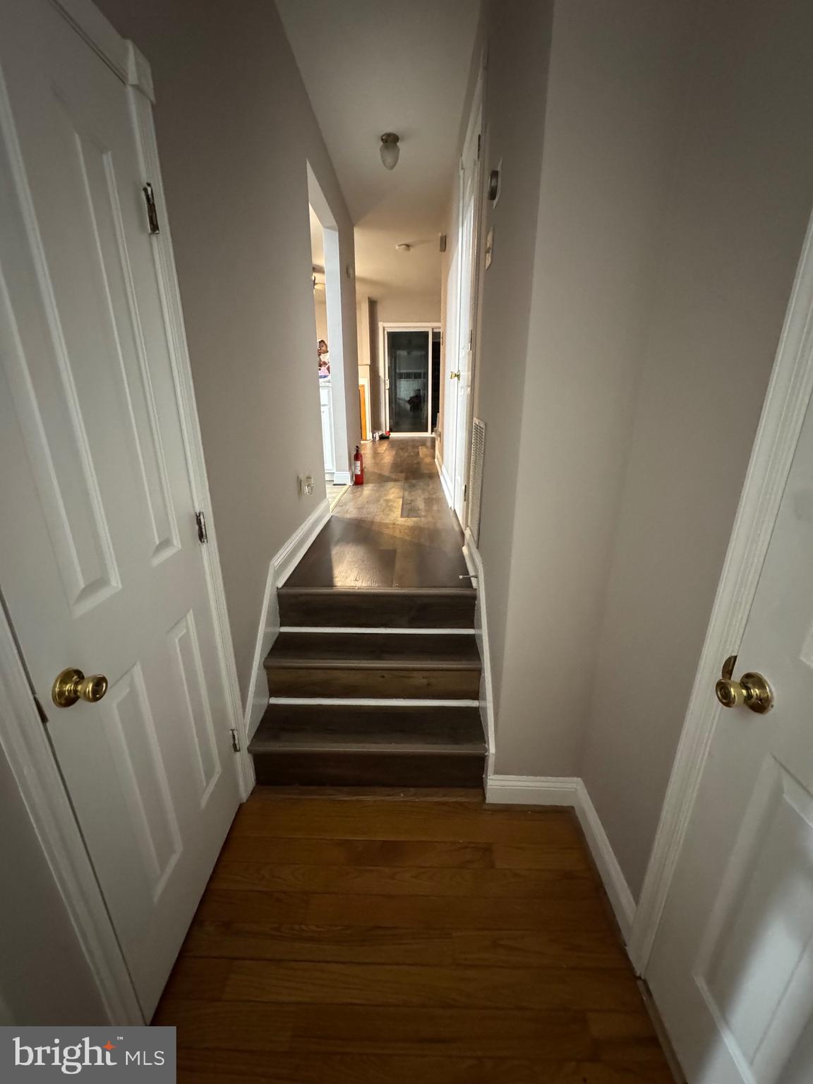 LAKEWOOD ESTATES - Residential