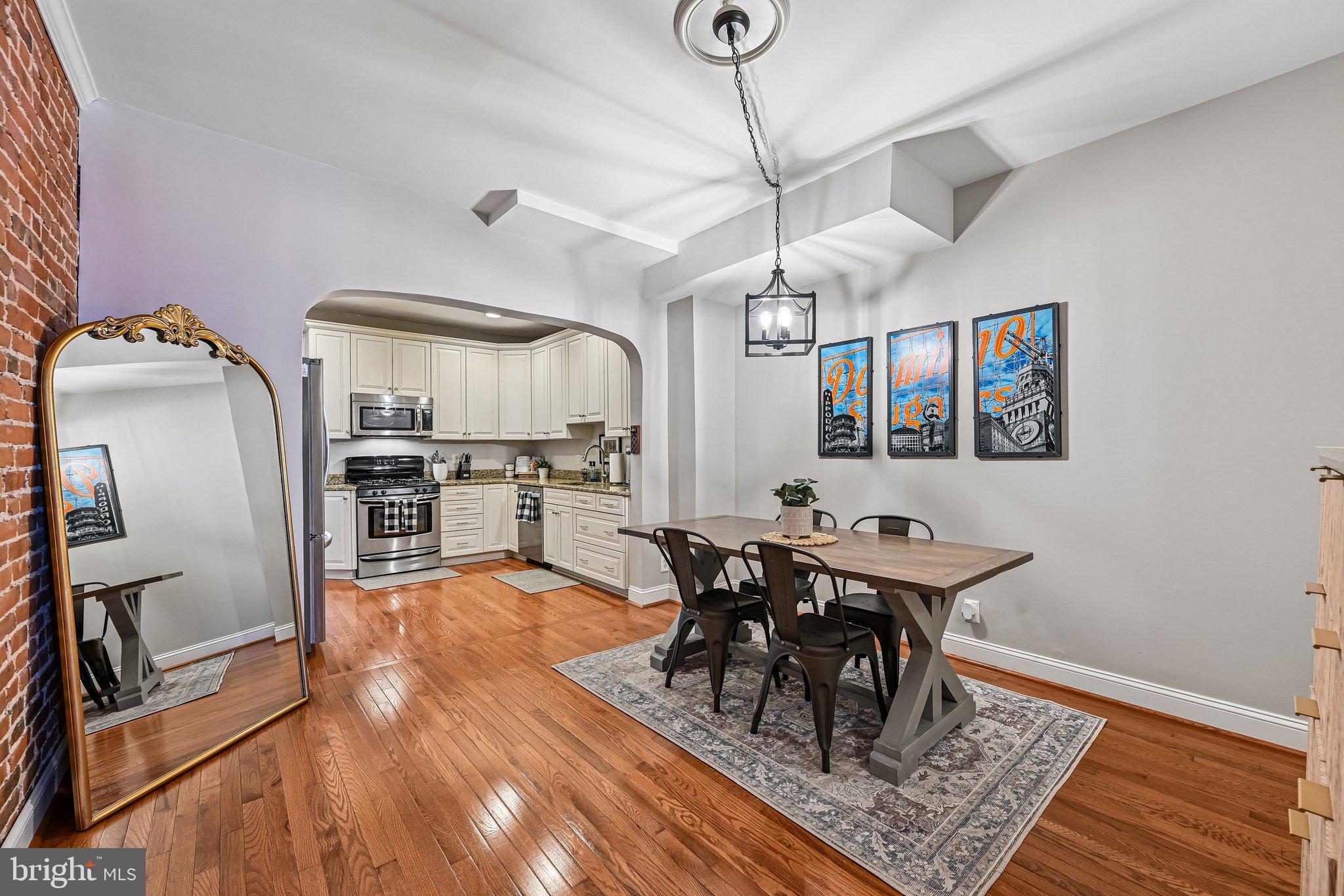 WASHINGTON VILLAGE - Residential