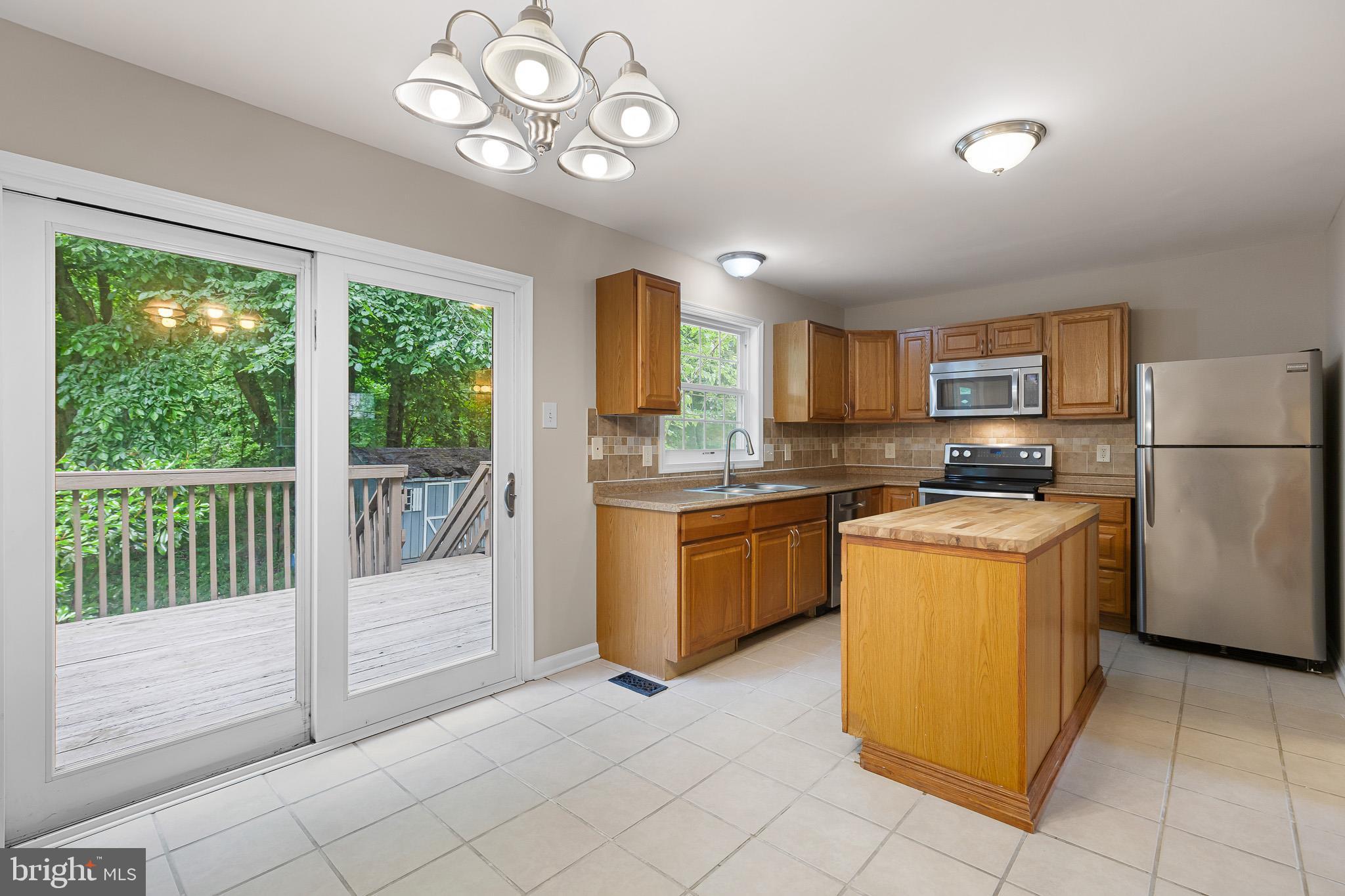 CHAPMAN WOODS - Residential