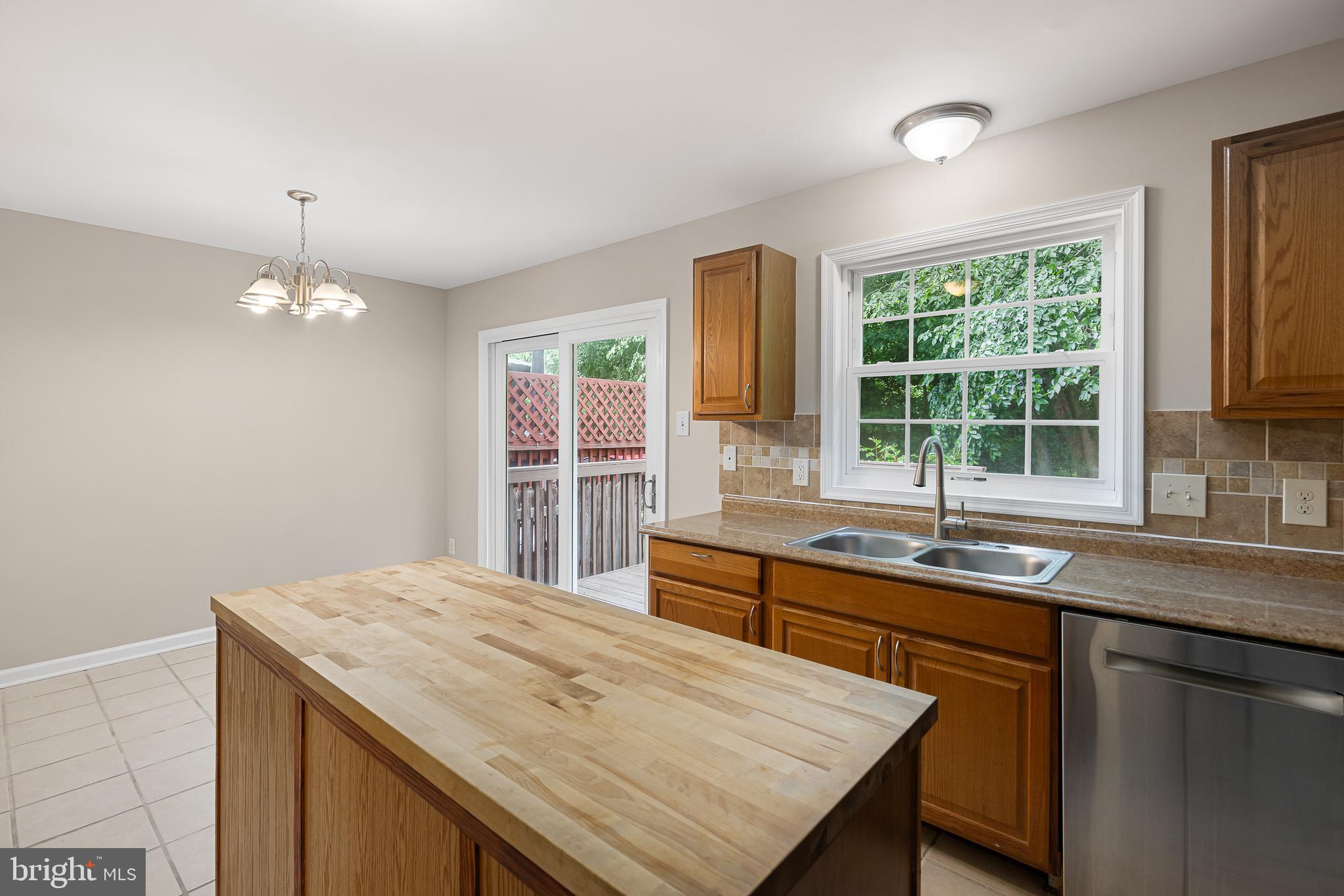CHAPMAN WOODS - Residential