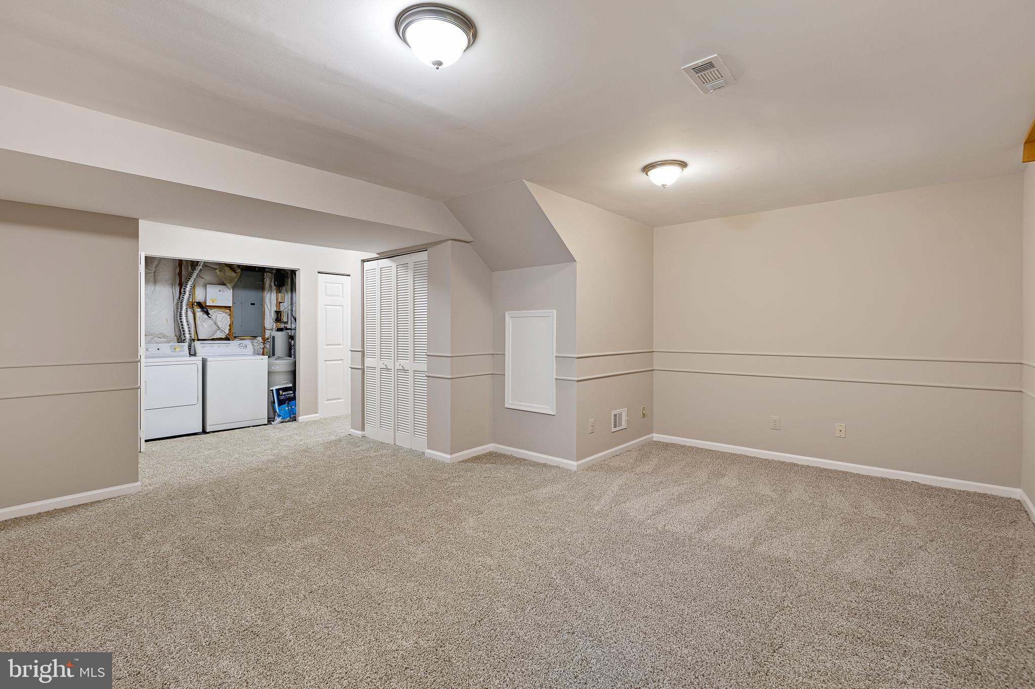 CHAPMAN WOODS - Residential