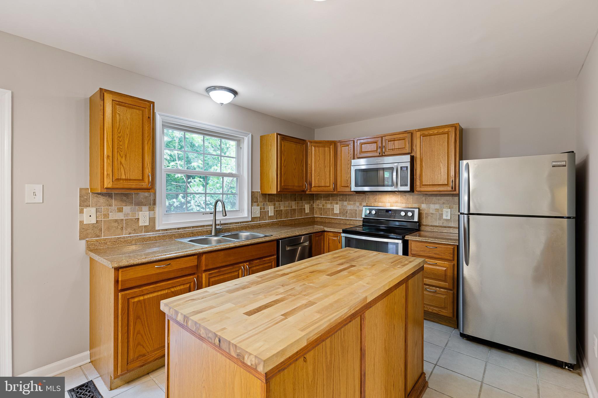 CHAPMAN WOODS - Residential